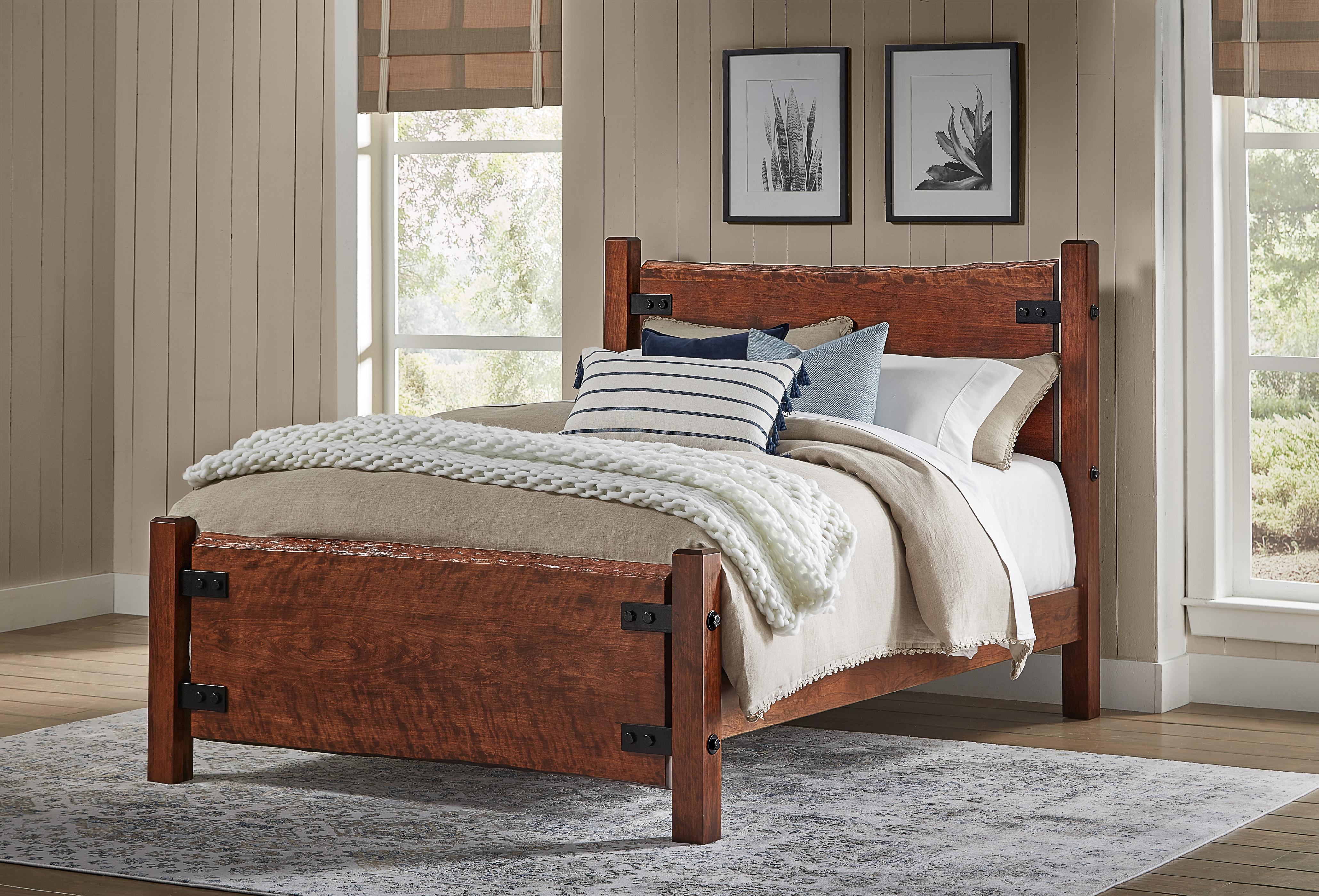 Amish Live Wood Bed