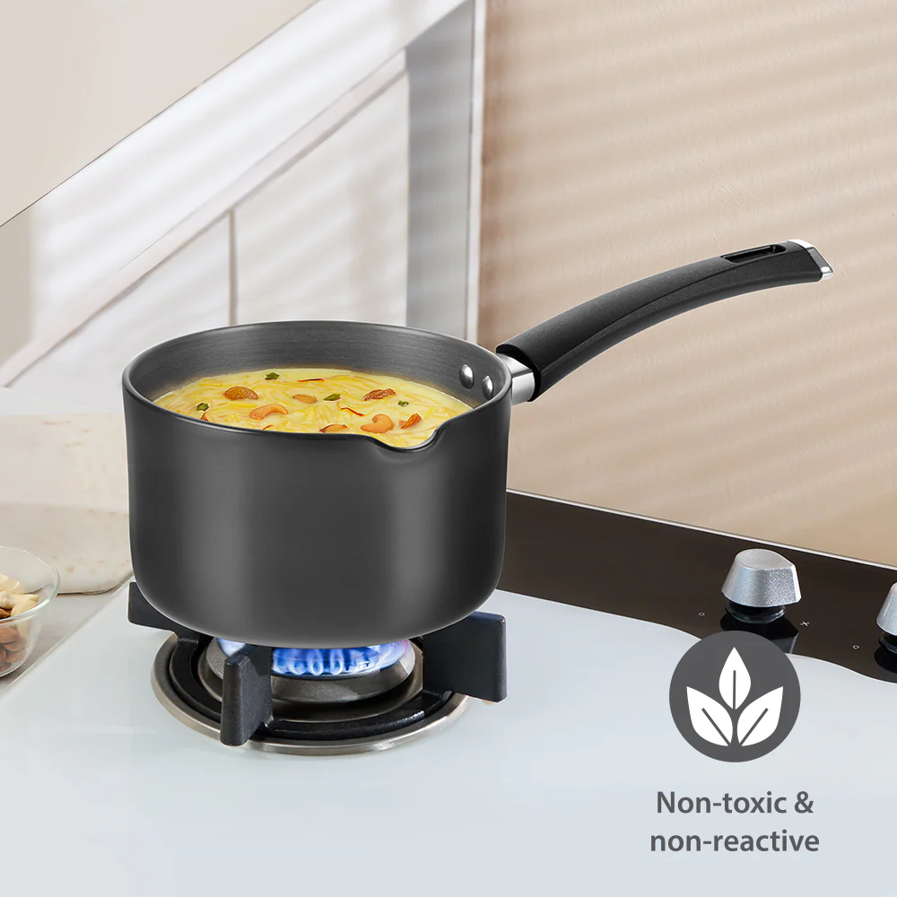 Hard Anodized Induction Base Spout Sauce Pan, 18 cm / 2.5L