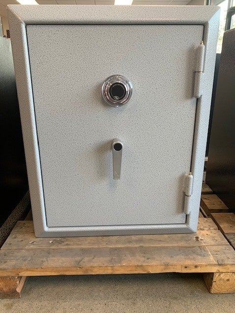 Ironman 3024 1500 Series Burglar & Fire Safe