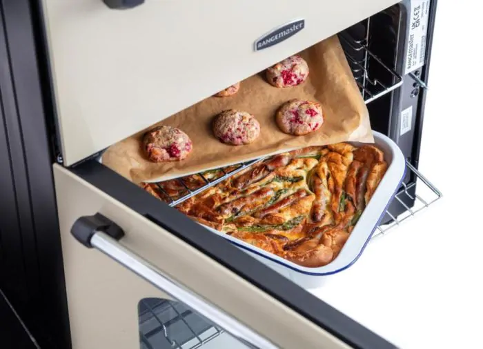 Rangemaster  Classic 60cm Dual Fuel Range Cooker | Cream/Chrome | CLA60DFFCR/C