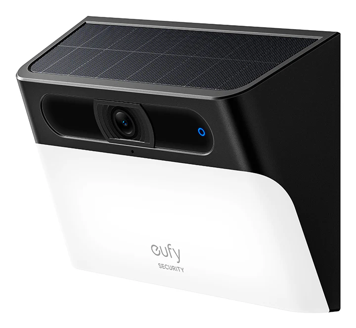 Eufy Solar-Powered 2K Solar Wall Light Cam S120 | T81A0311