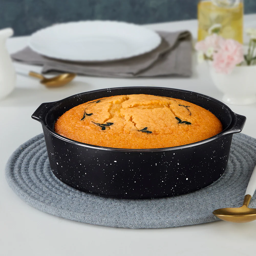 Colors Pebble Black Round Cake Dish