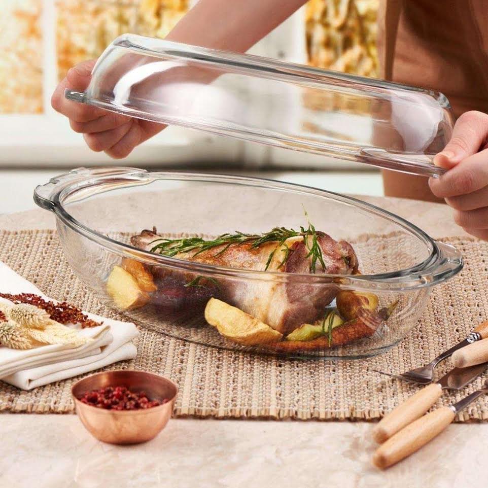 Borcam 2.25Lt Oval Casserole with Lid Clear