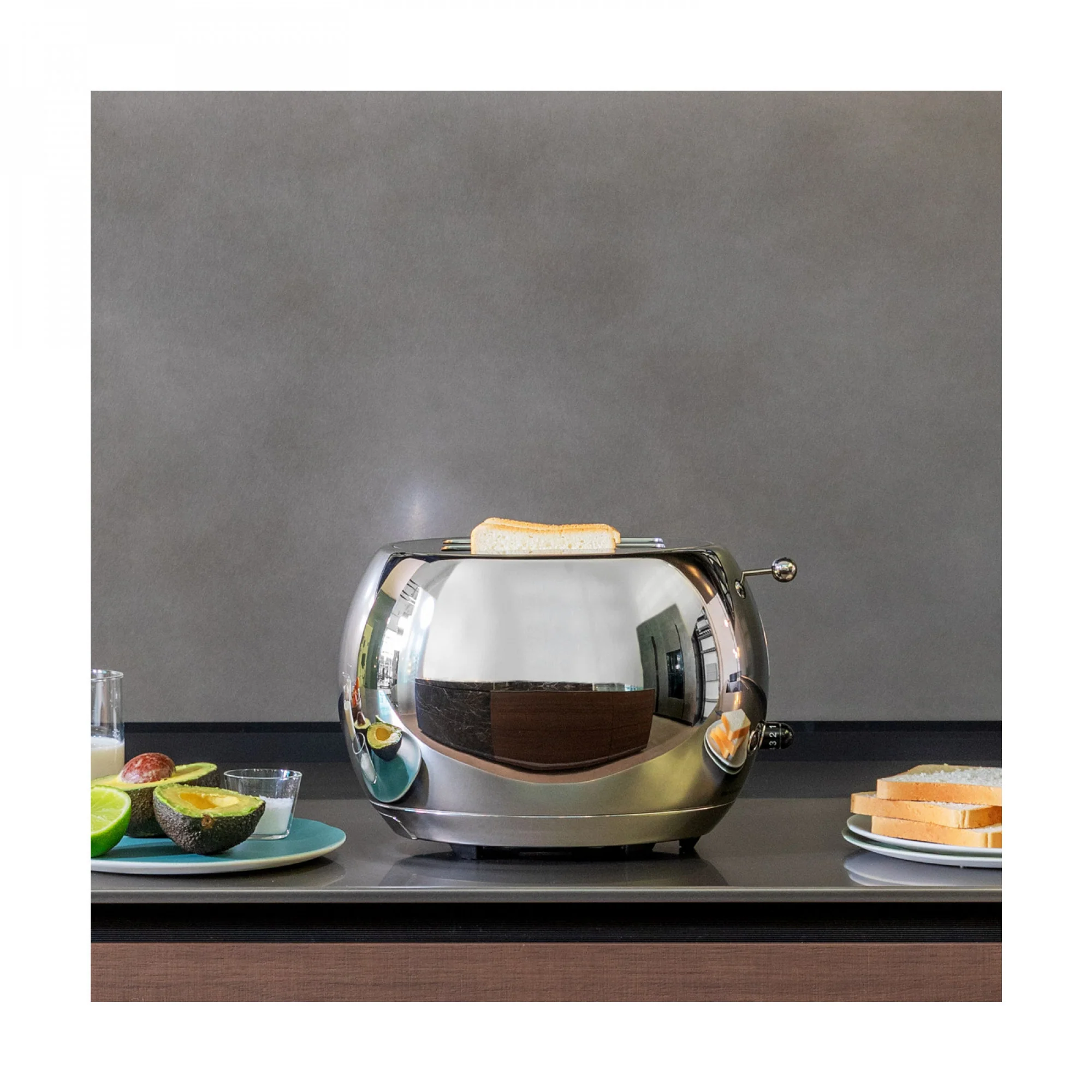 Bugatti Romeo Toaster Steel