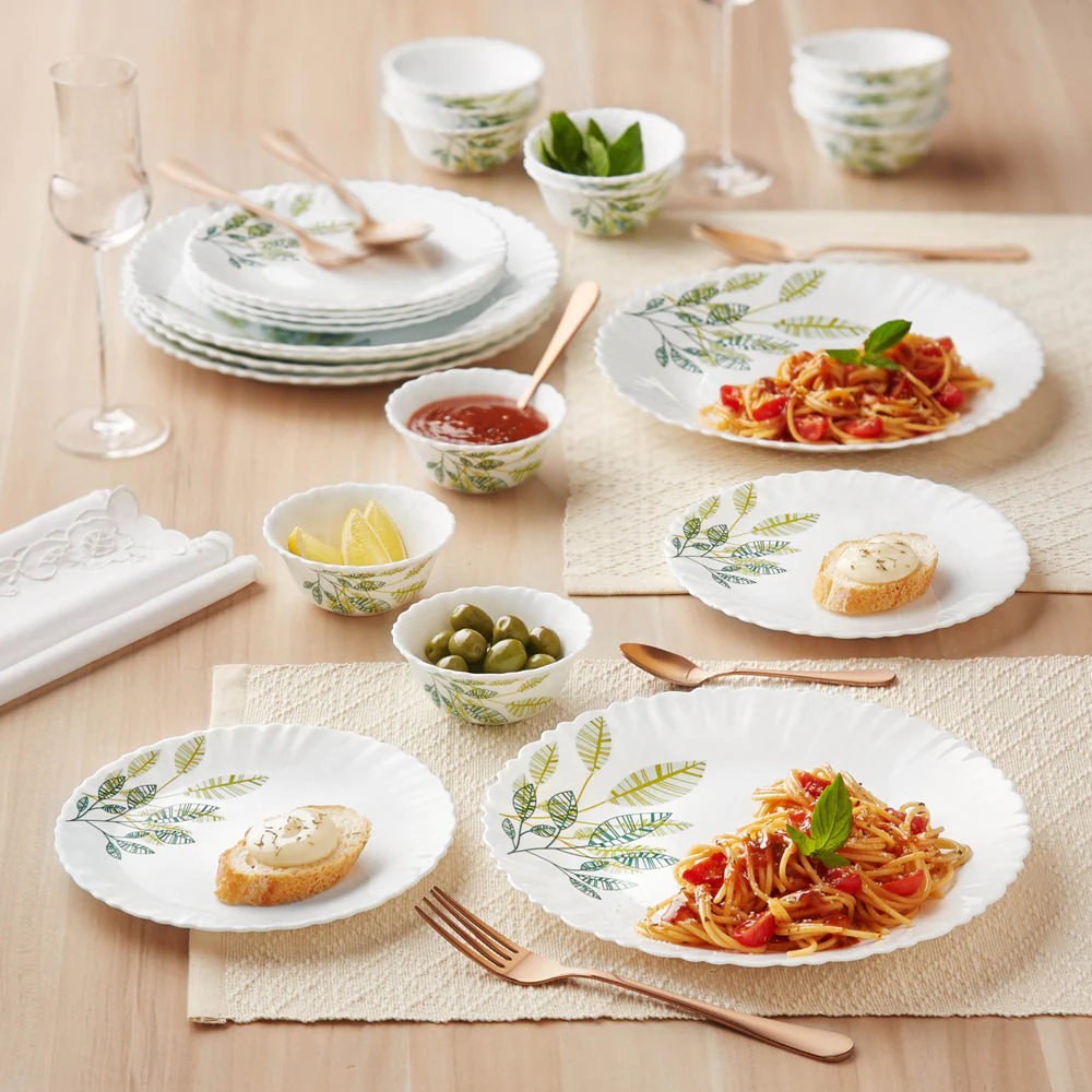 Larah by Borosil, Fauna Dinner Set, 17 pc