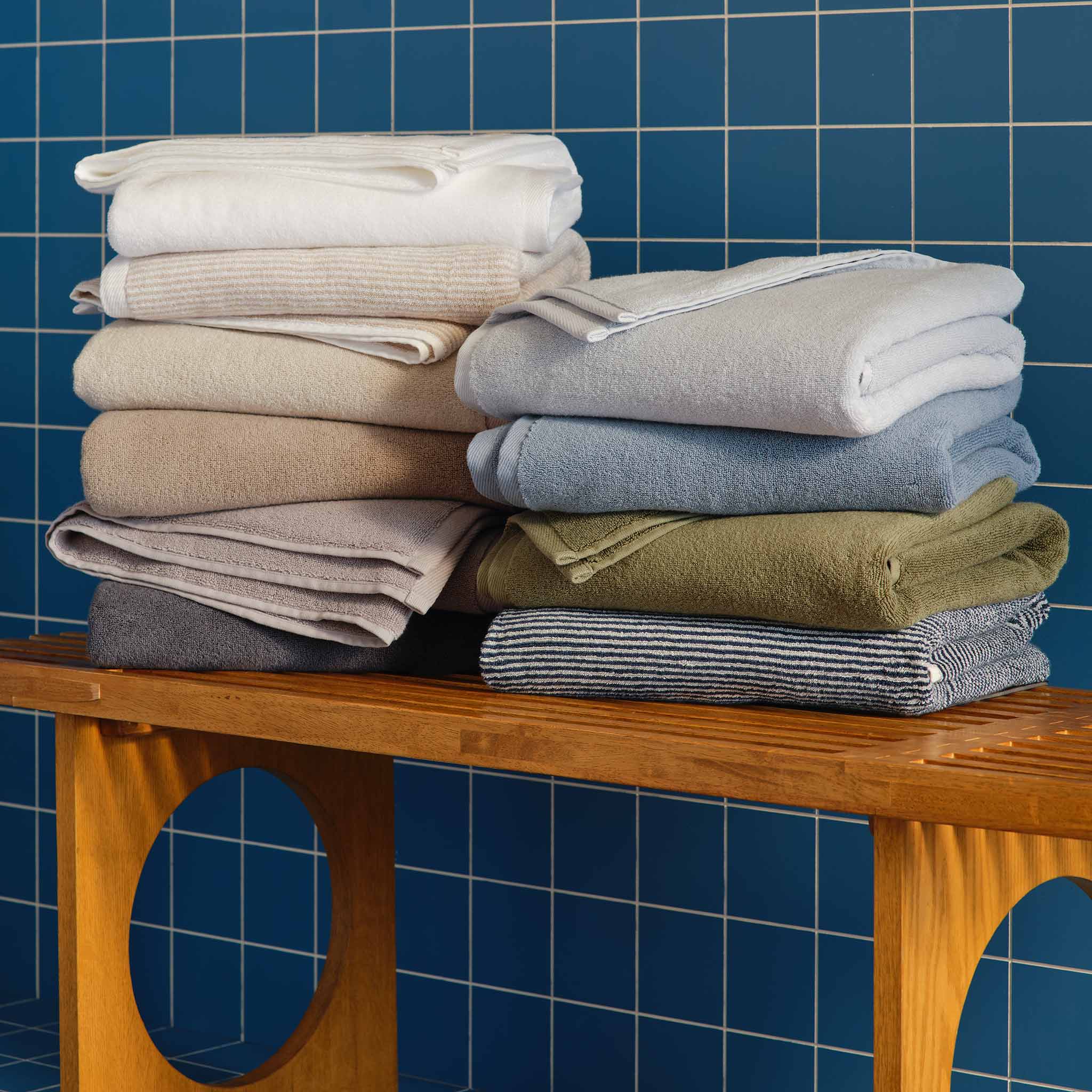 Plush 4-Piece Bath Towel Bundle