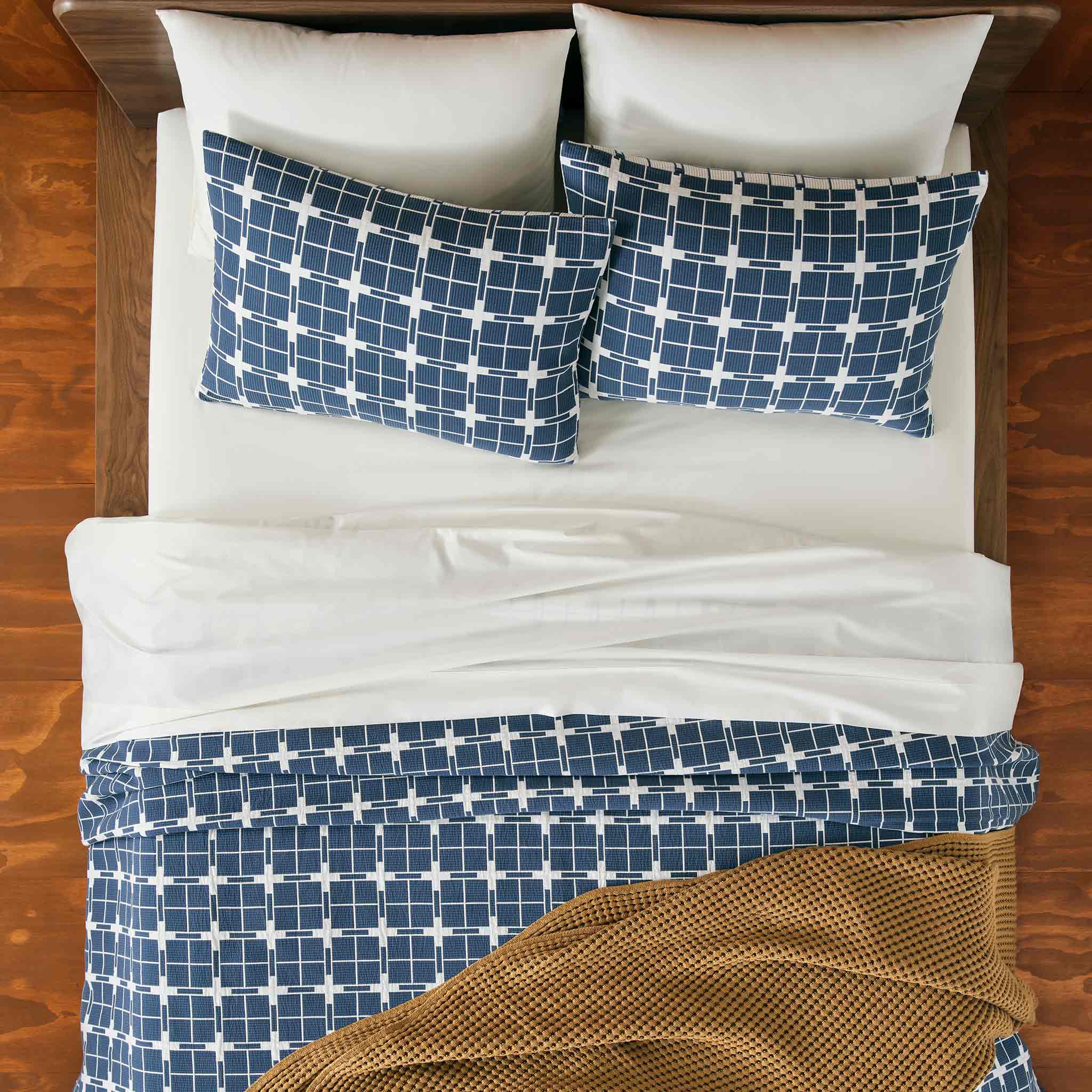 Ribbed Matelasse Sham Set