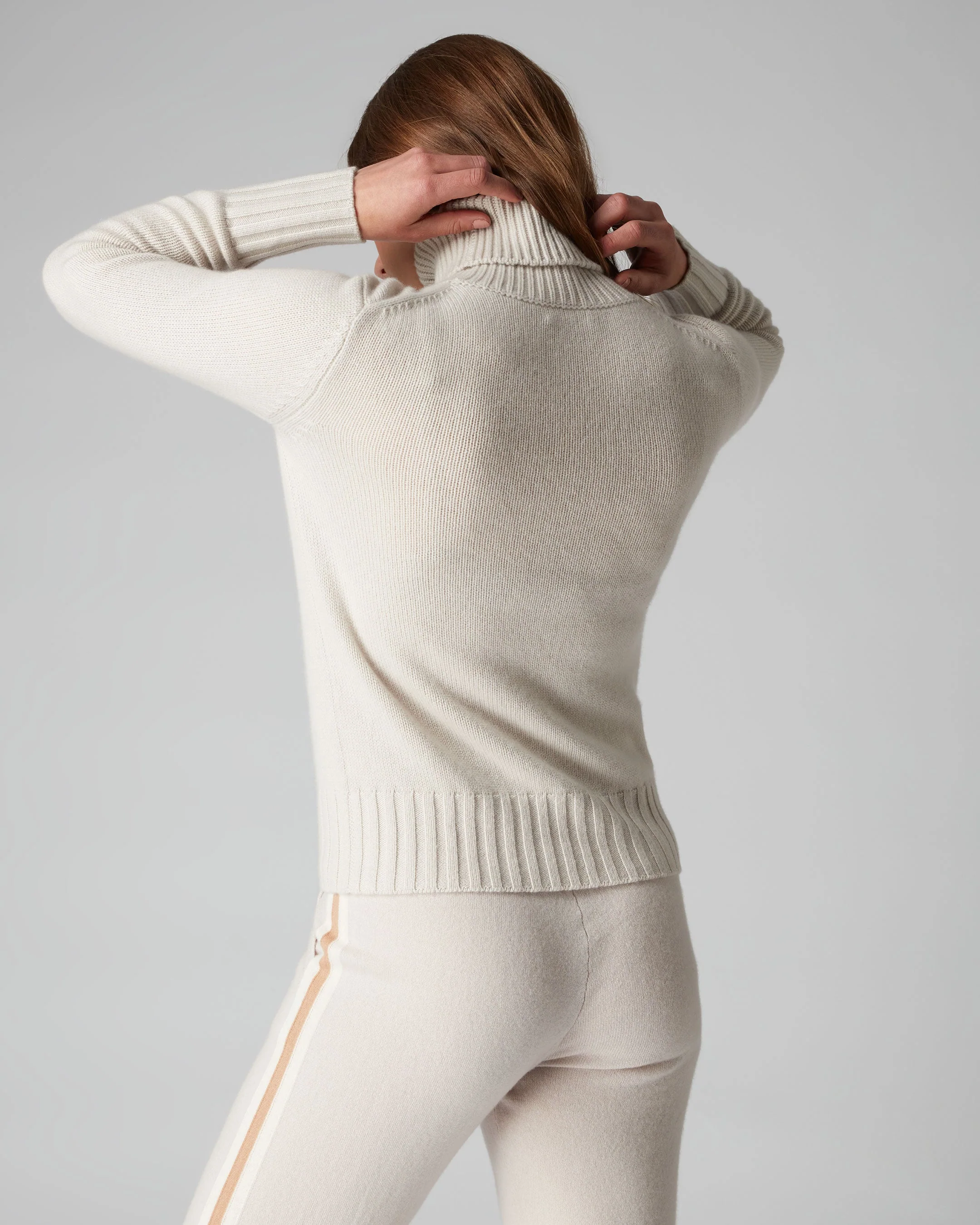 Women's Hazel Chunky Turtle Neck Cashmere Sweater Snow Grey