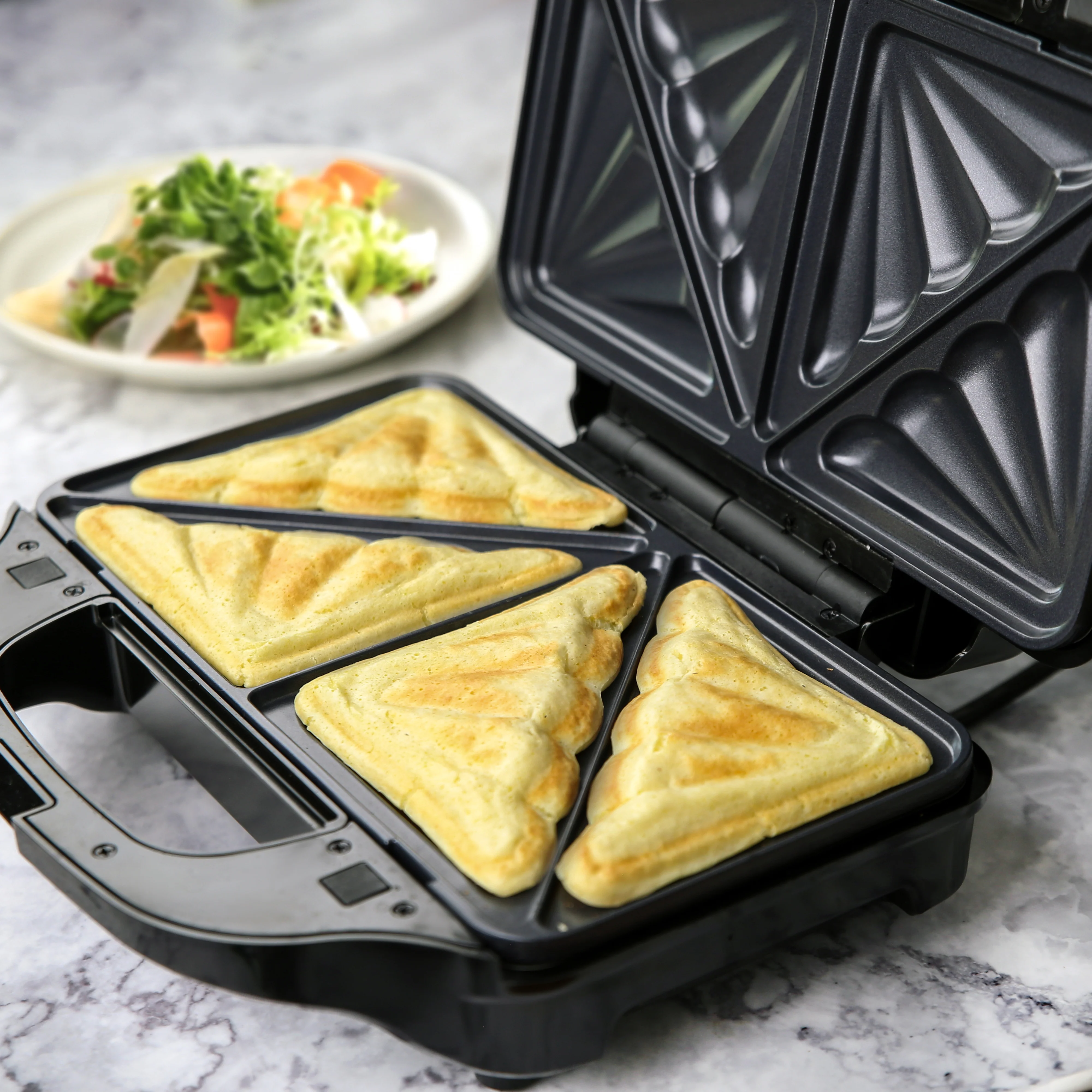 Sandwich Press w/ 3 Interchangeable Plates Incl Toasties & Waffles