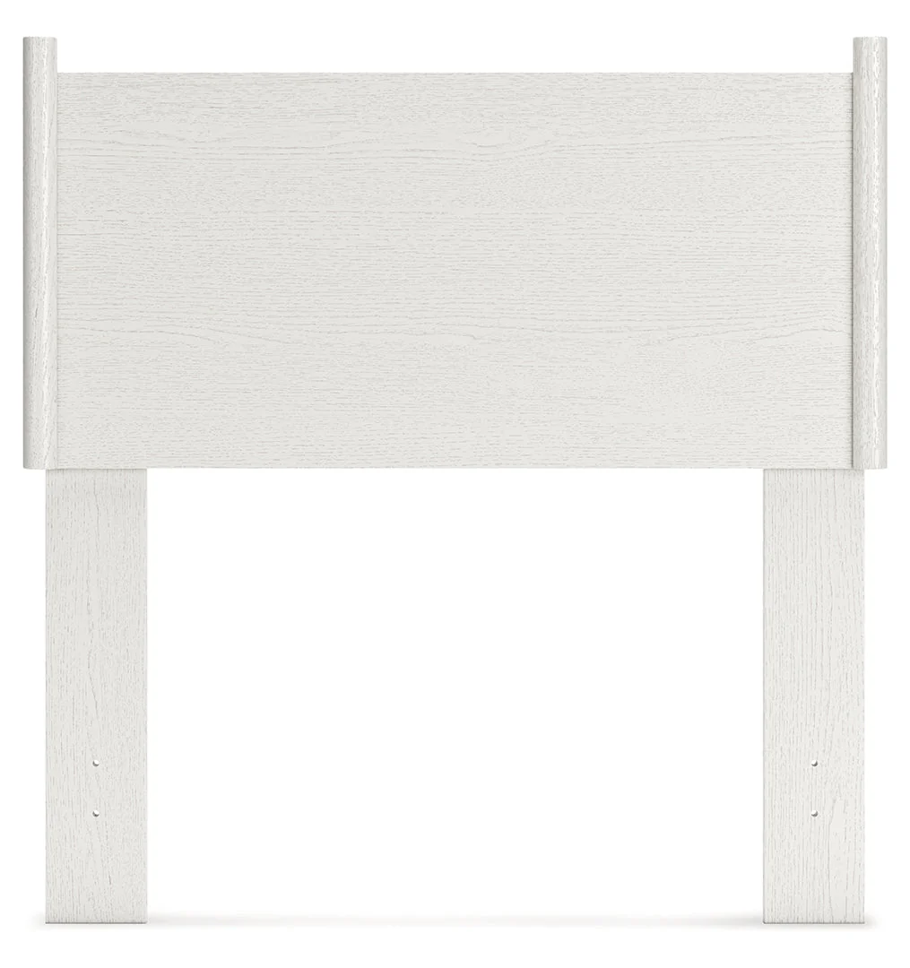 Aprilyn Canopy Bedroom Set