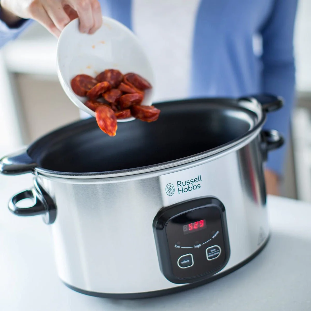 Russell Hobbs 220 volts Slow Cooker 22750  6 Liter Slow Cooker 220v 240 volts 50 hz