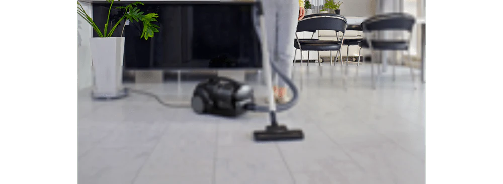 Panasonic MC-CL575K149 Mega Cyclone Bagless Vacuum 220v 240 volts 50 hz