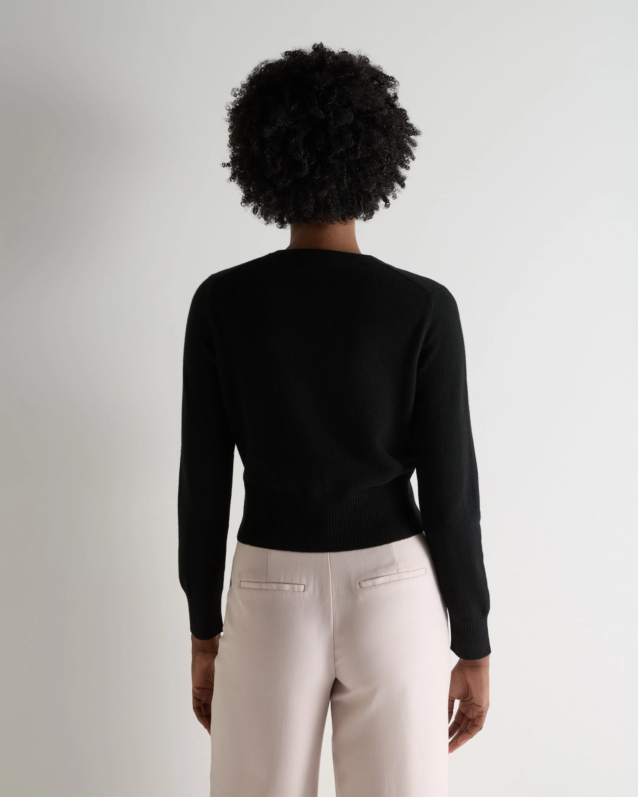 Women's Ivy Cropped Cashmere Cardigan Black
