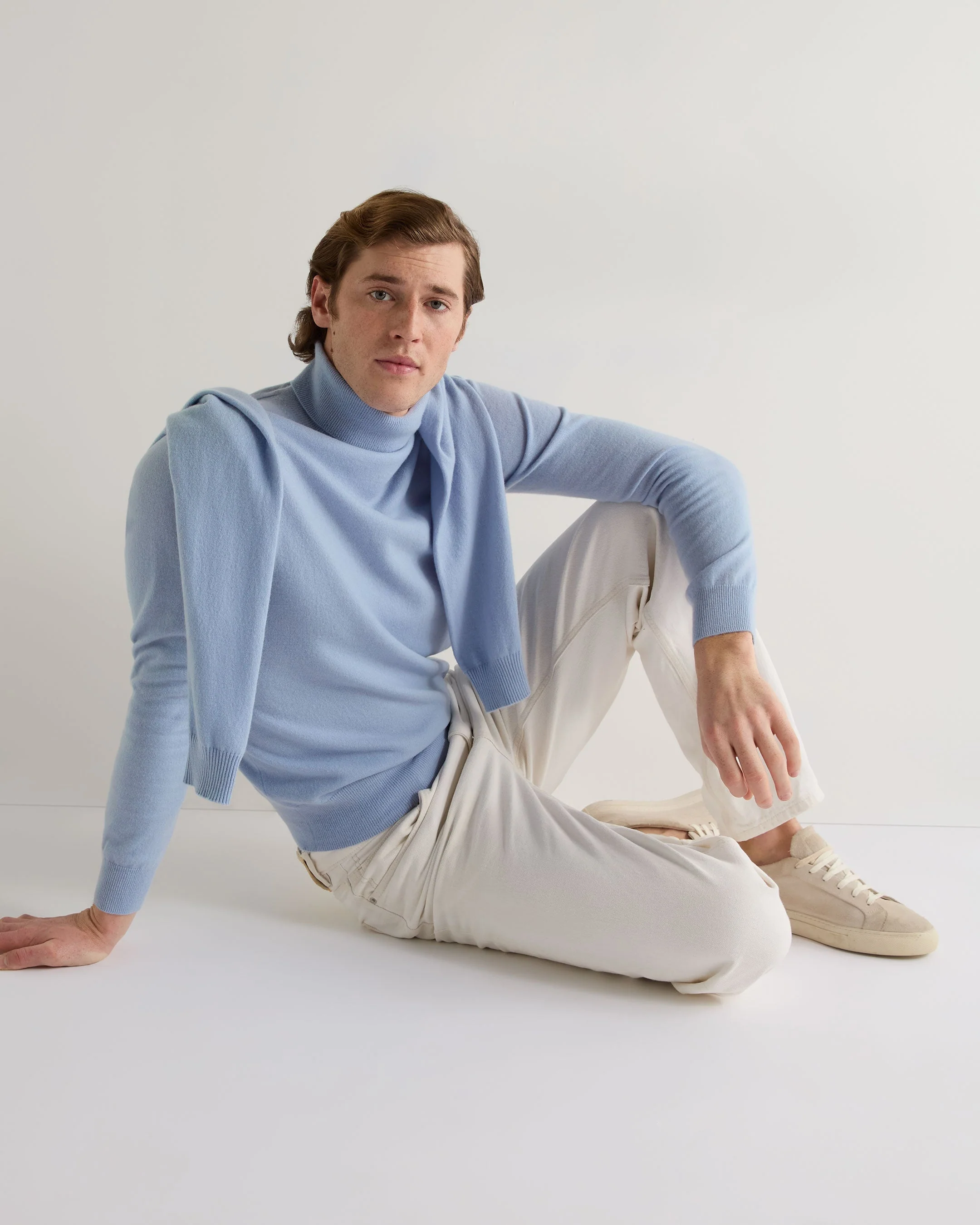 Men's Trafalgar Turtle Neck Cashmere Sweater Sea Mist Blue