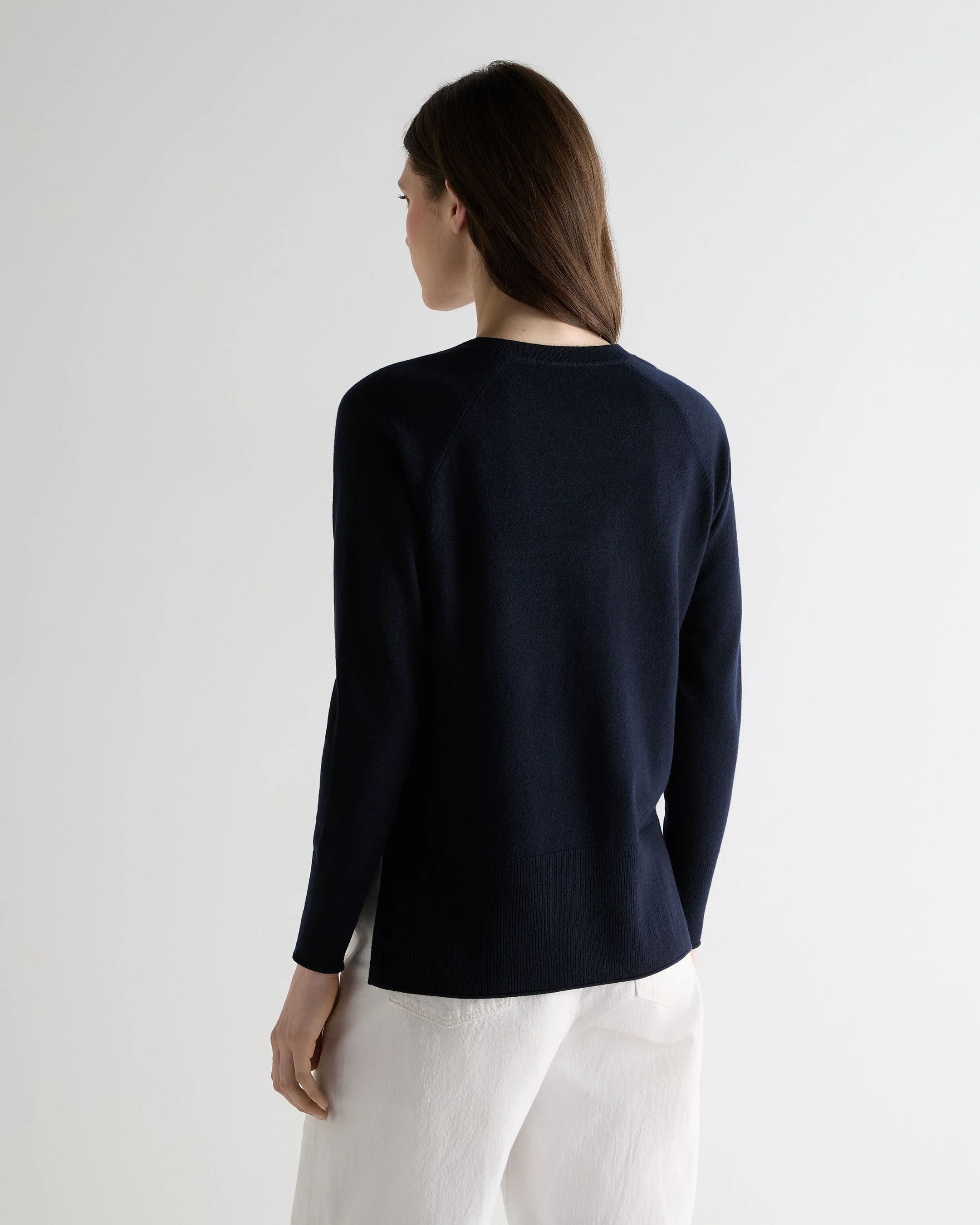 Women's Relaxed V Neck Cashmere Sweater Navy Blue