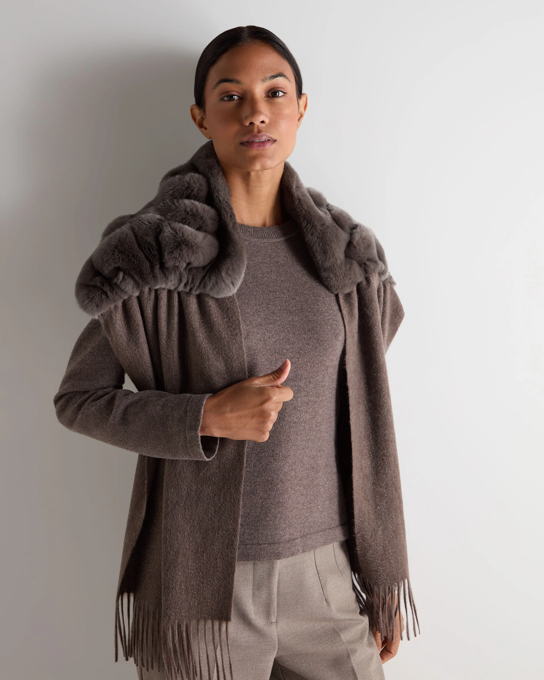 Women's St Moritz Fur Neck Scarf Otter Brown