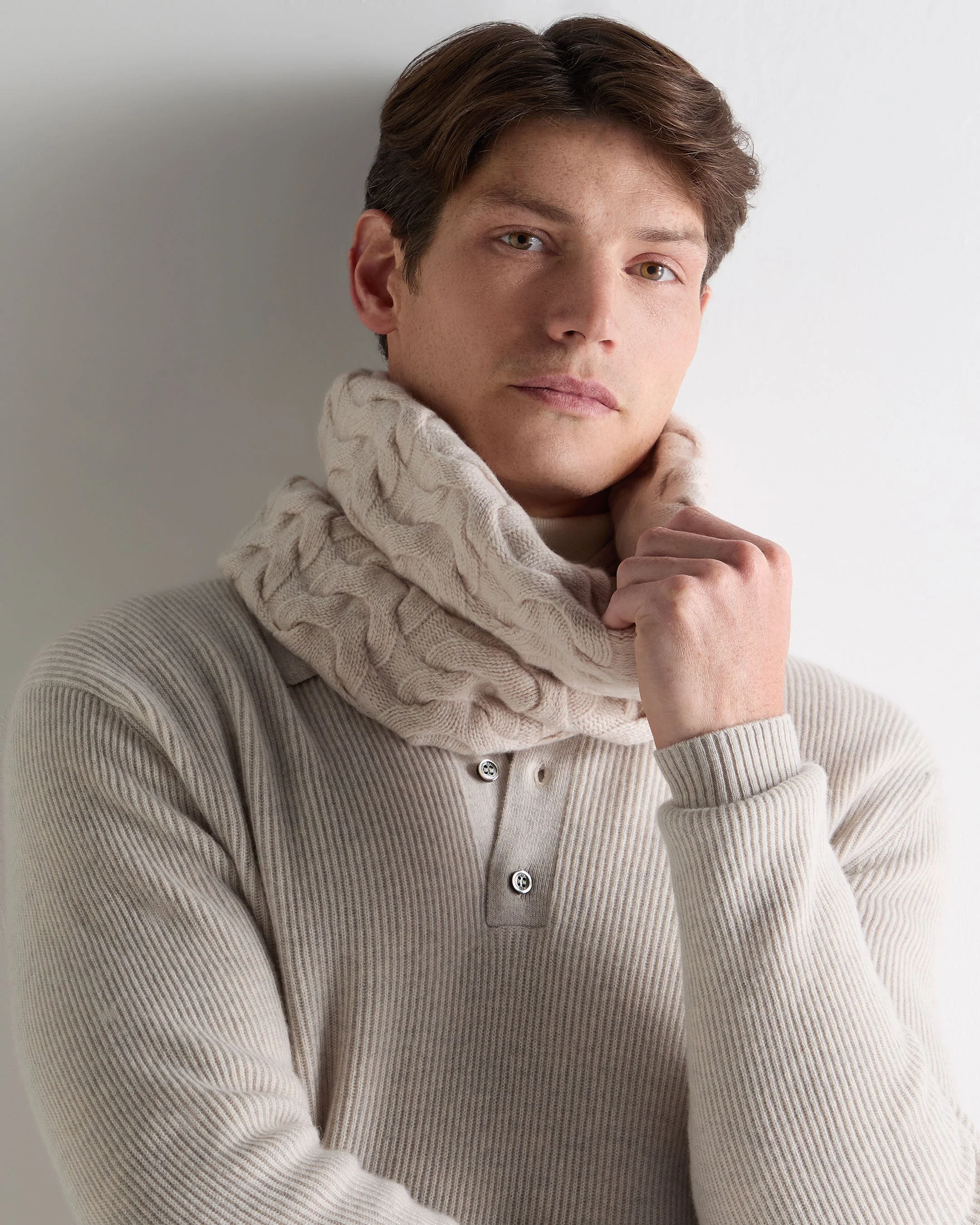 Unisex Cable Cashmere Snood Ecru White