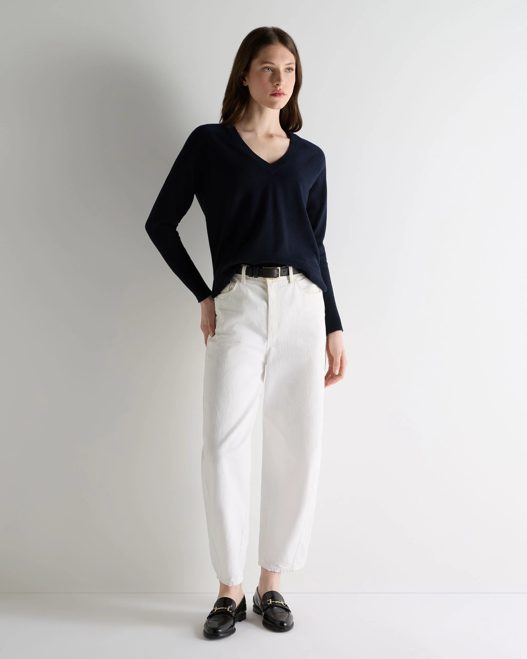 Women's Relaxed V Neck Cashmere Sweater Navy Blue