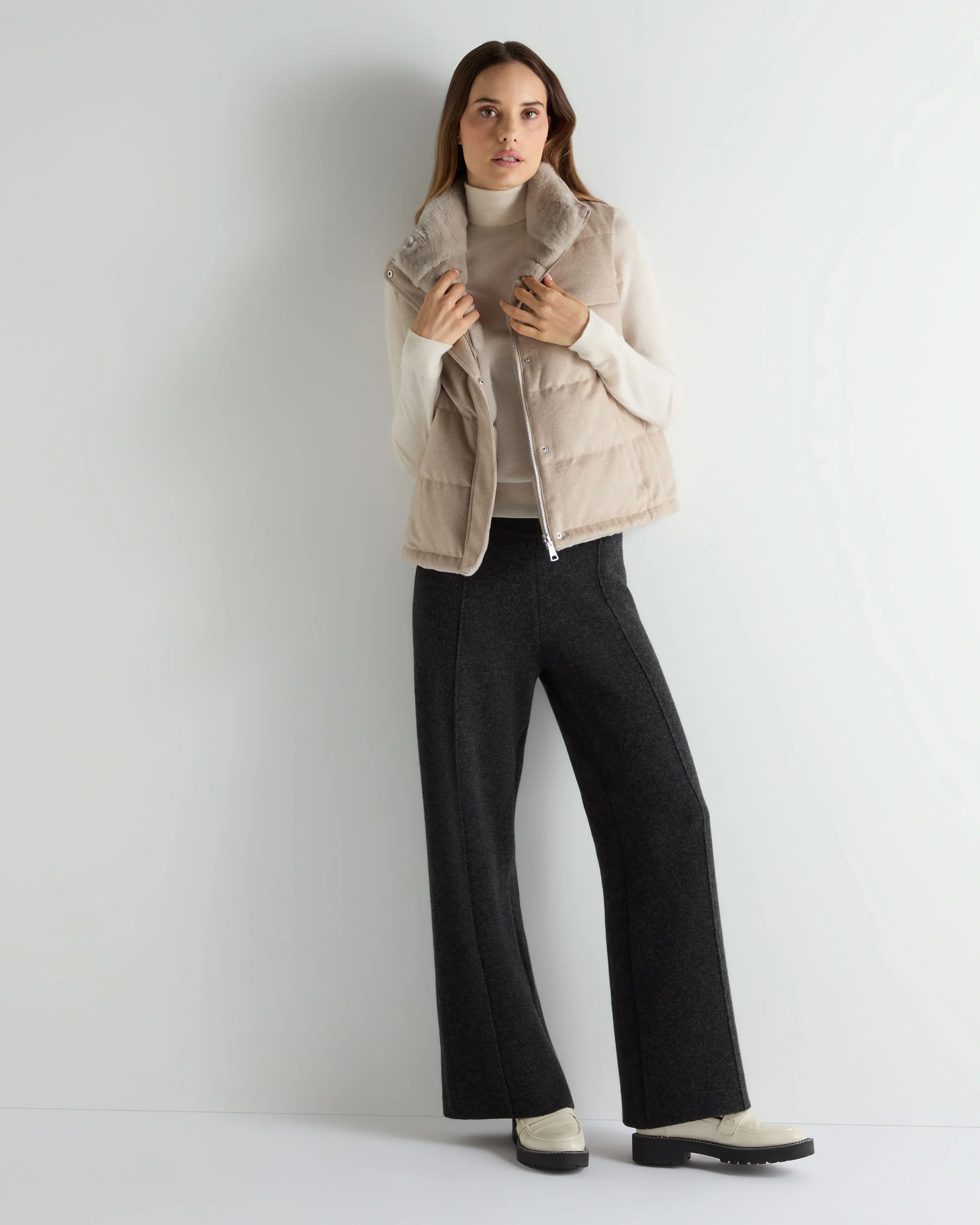 Women's Reversible Rex Gilet Beige Brown