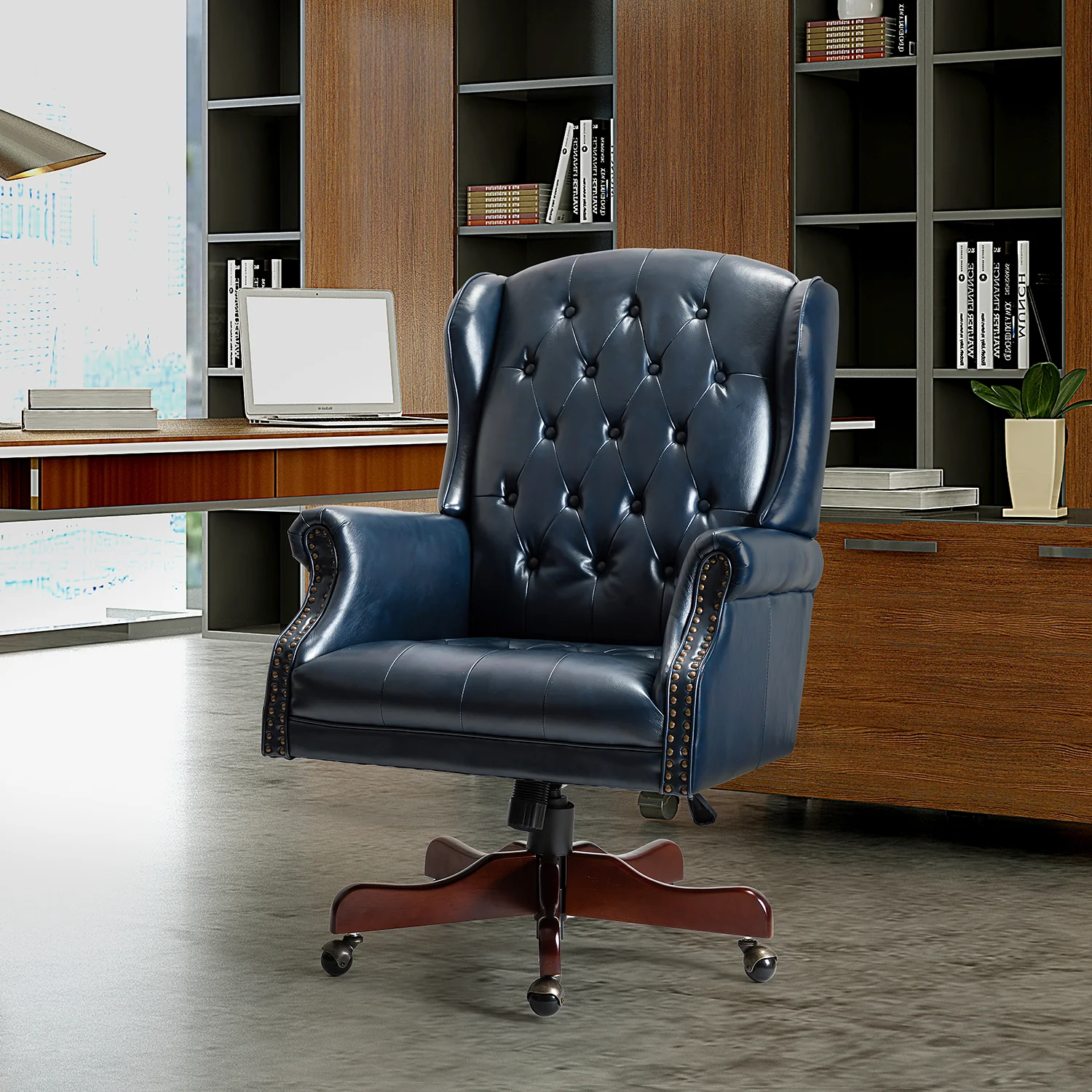 Amadeo Executive Chair in Navy