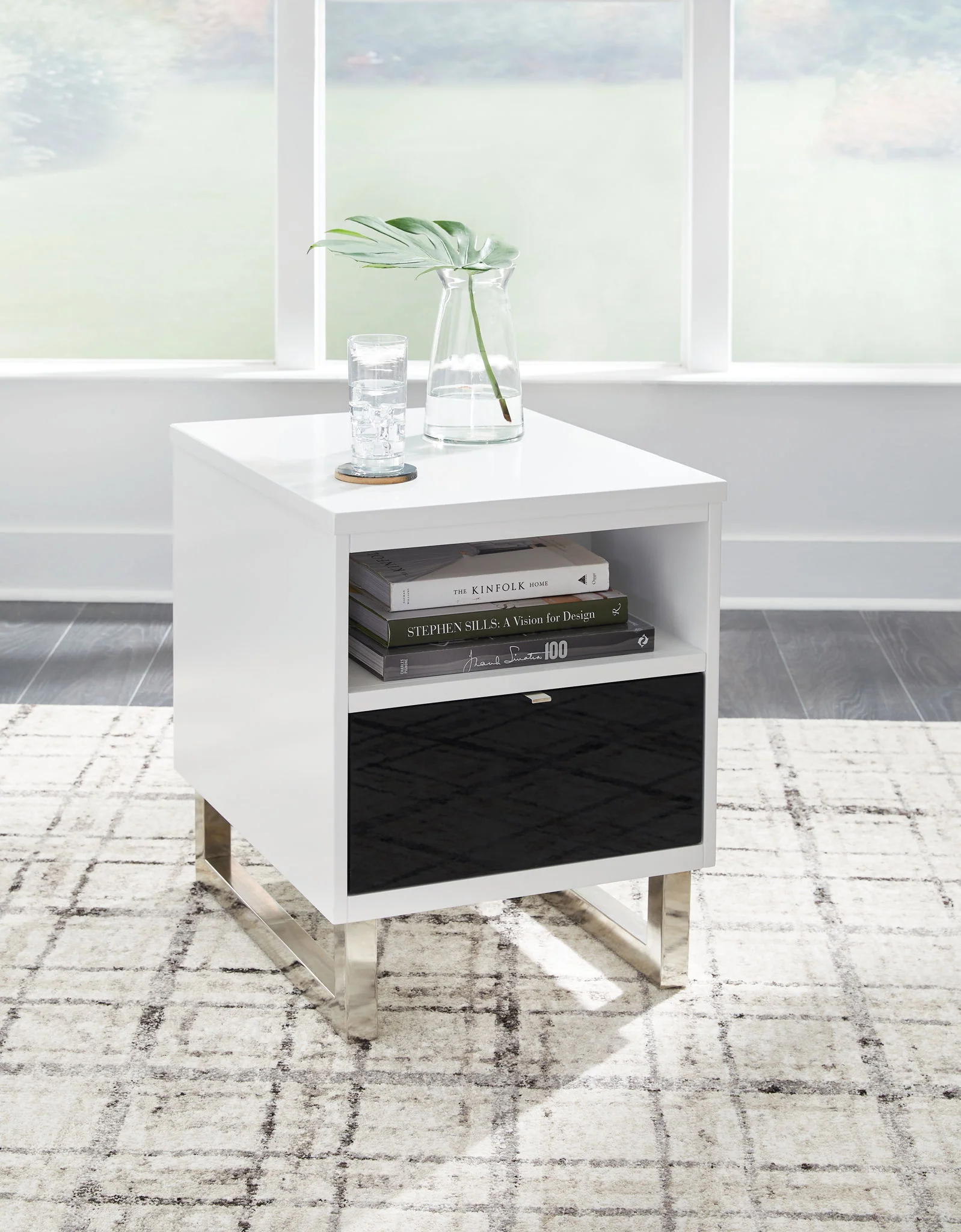 Gardoni - Chair Side End Table - White / Black