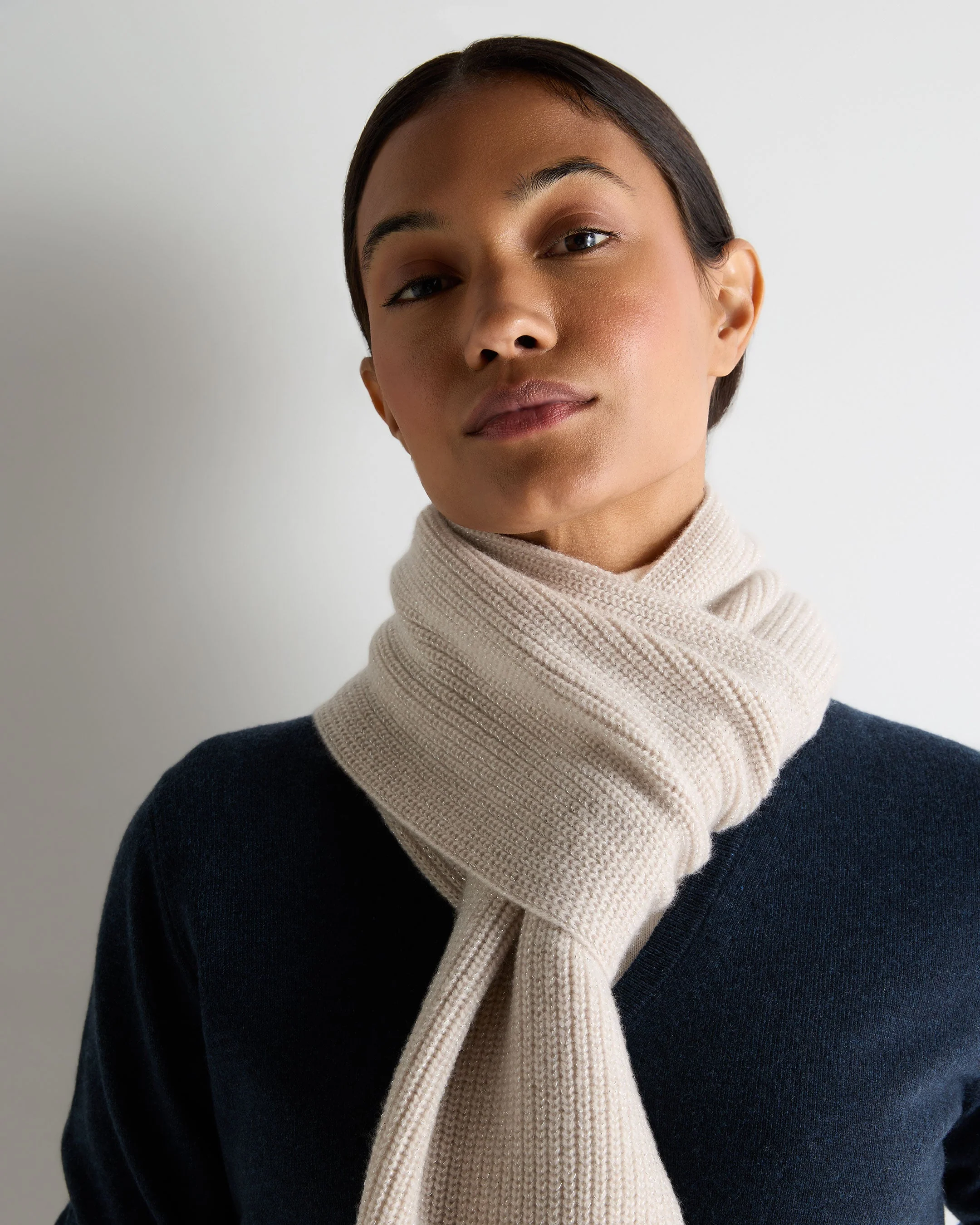Women's Ribbed Cashmere Scarf With Lurex Ecru White Sparkle
