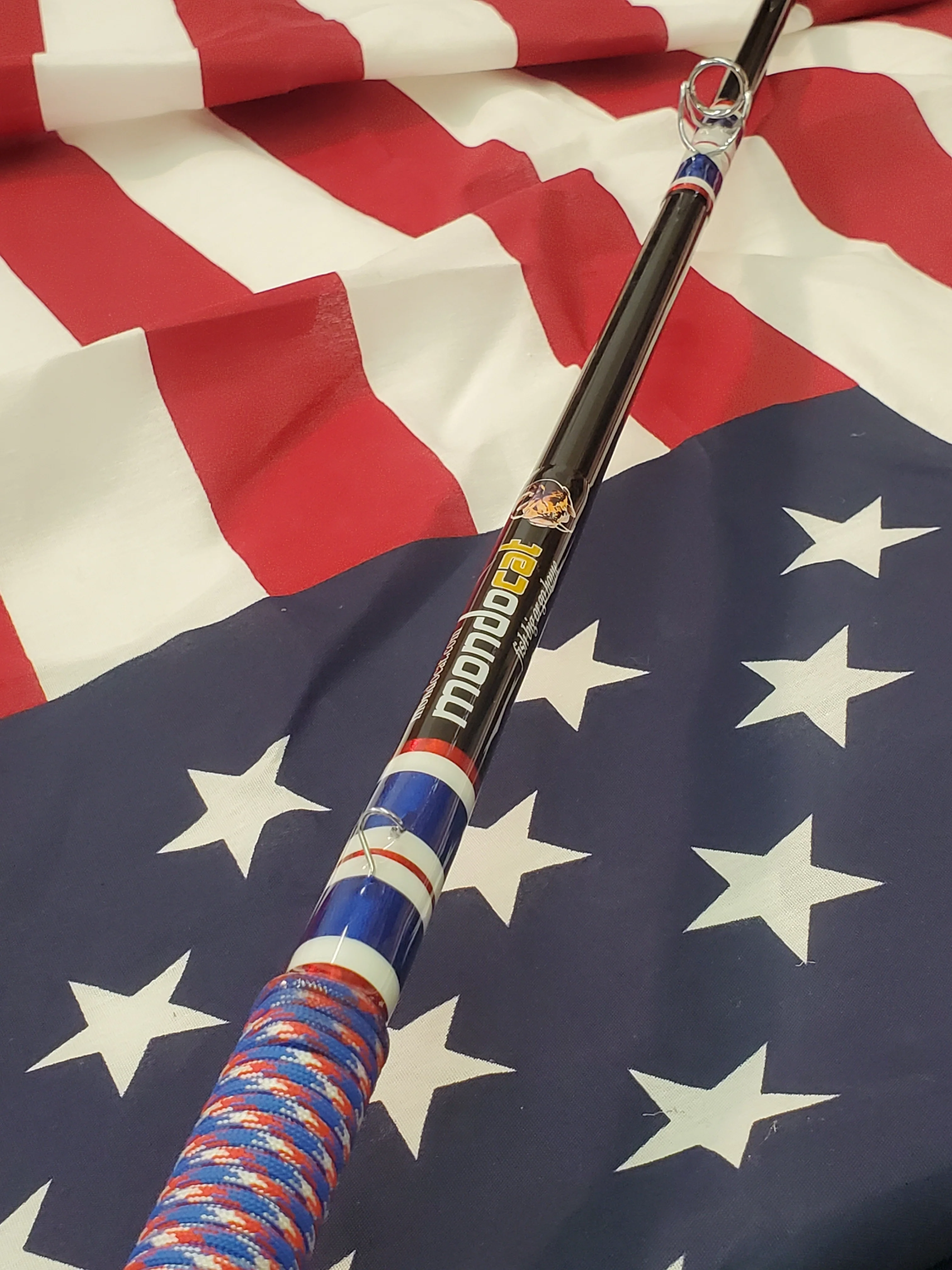 MondoCat - Patriot - Medium