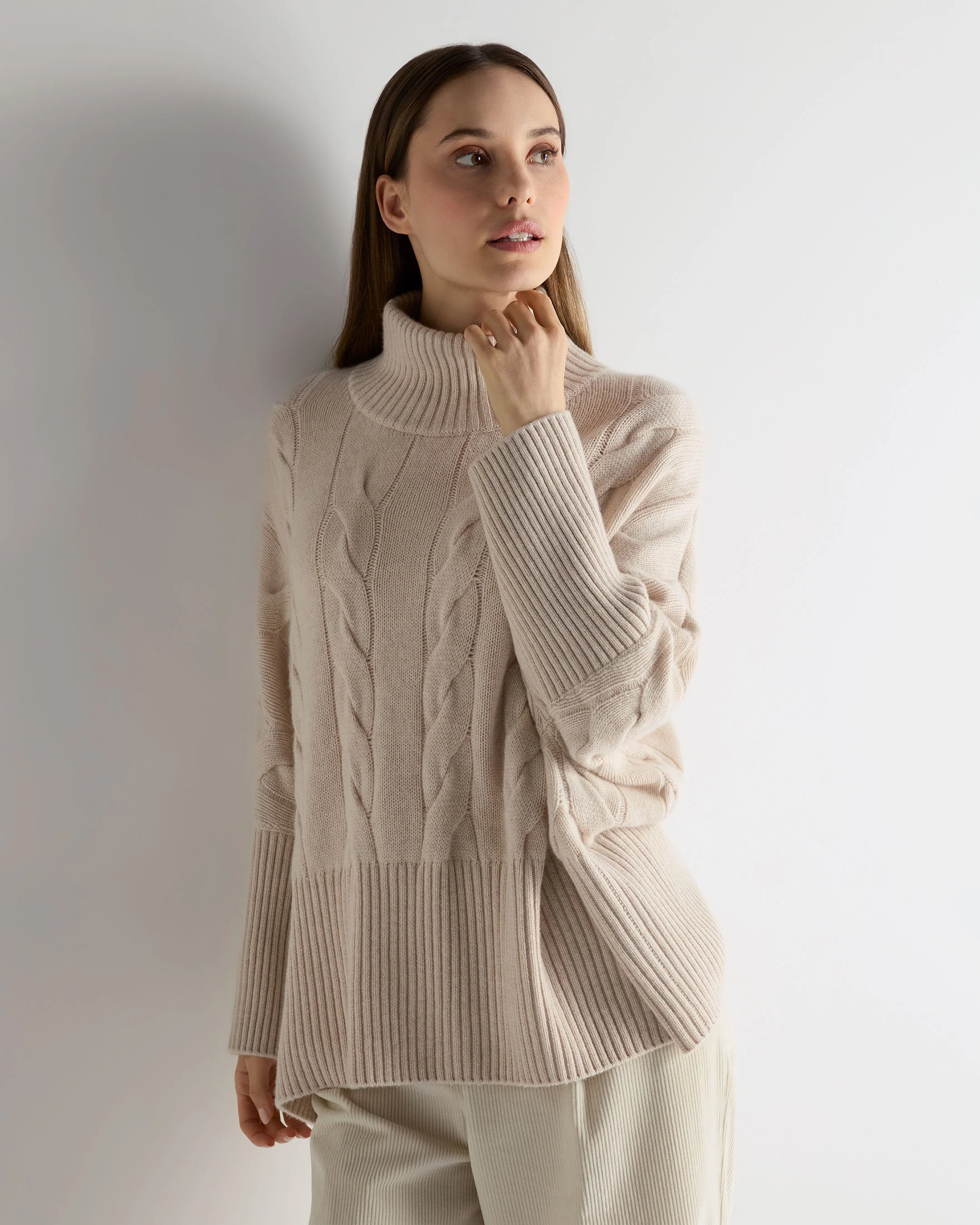 Women's Oversized Cable Cashmere Sweater Ecru White