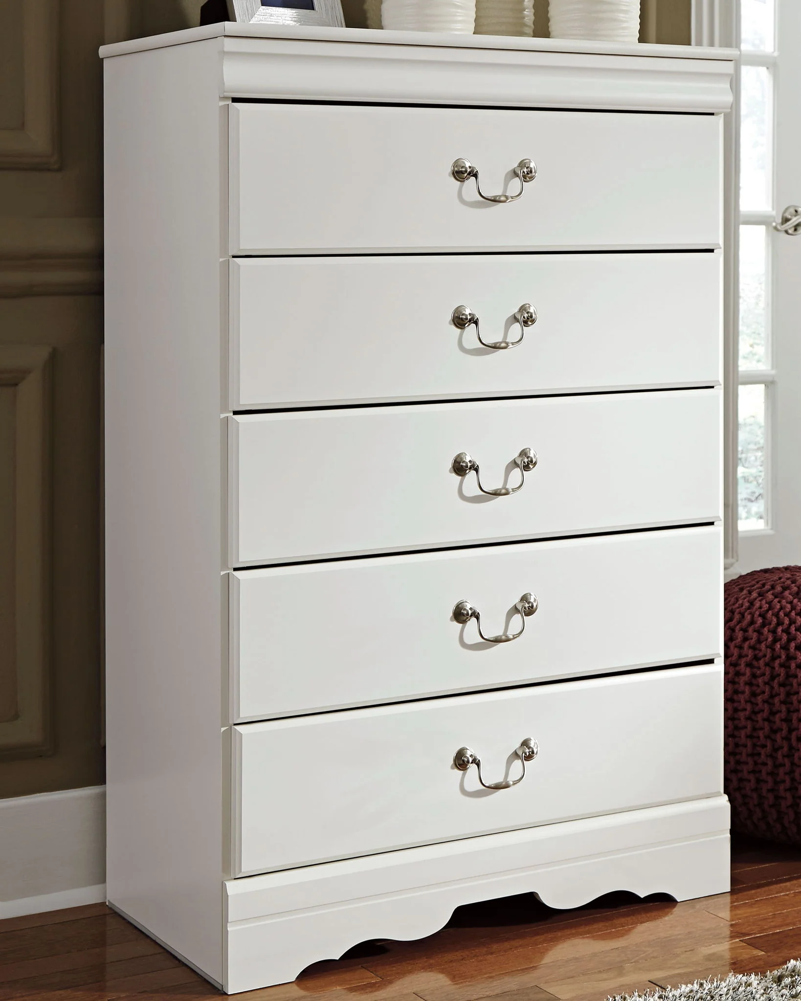 Anarasia - Five Drawer Chest - White