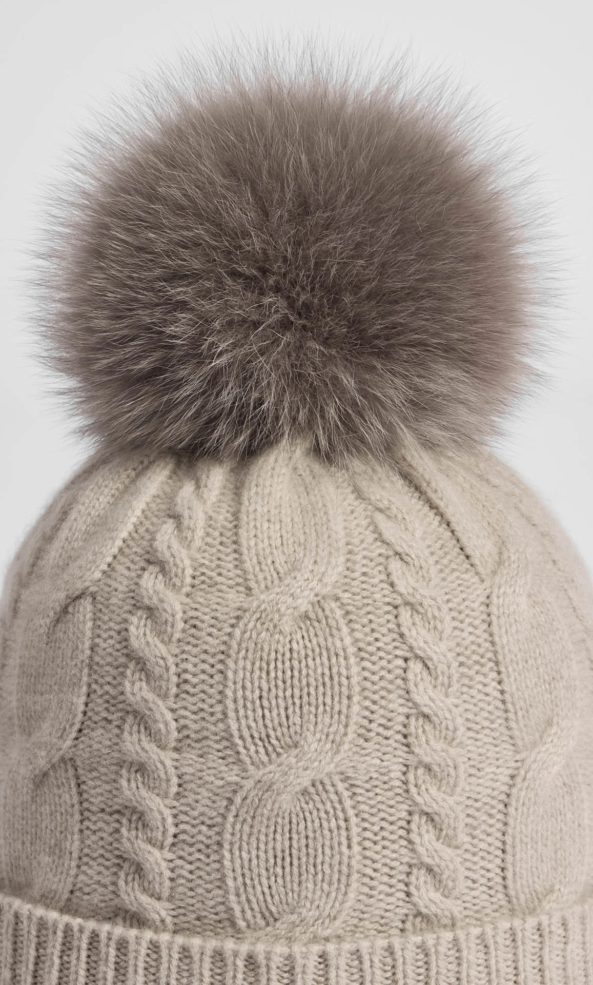 Cable-Knit Cashmere Beanie