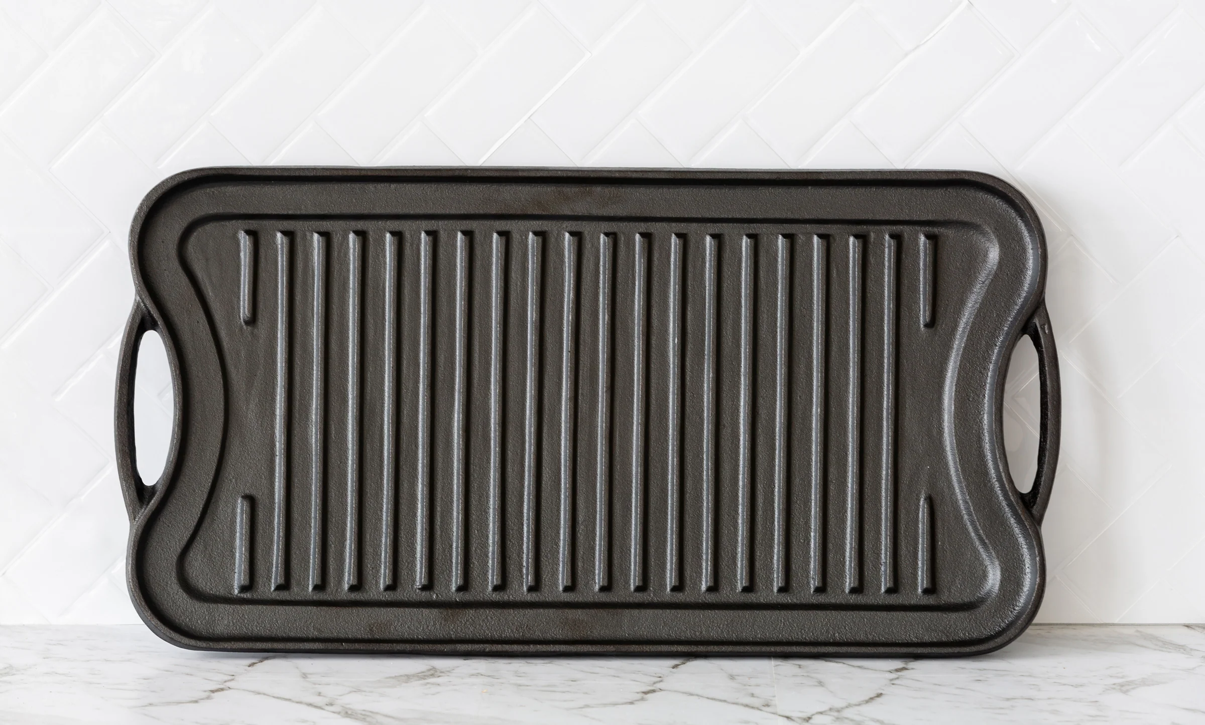 Oil-seasoned 50 x 25cm Reversible Cast Iron Grill/Griddle