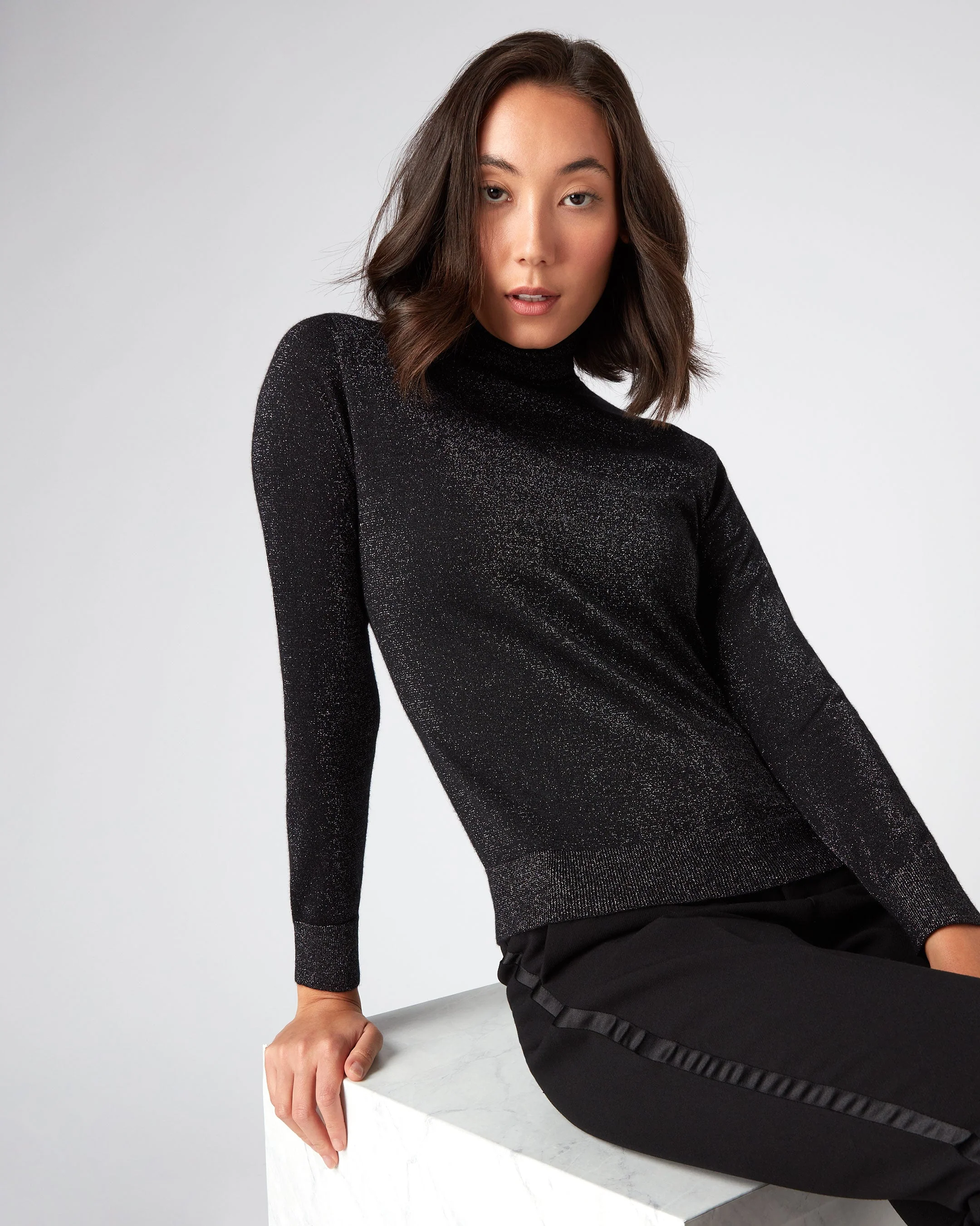 Women's Margot Superfine Cashmere Turtle Neck Sweater With Lurex Black Sparkle