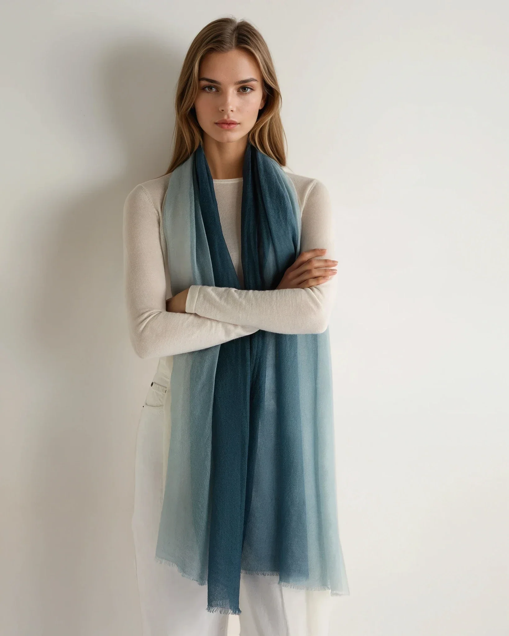Women's Dip Dye Cashmere Scarf Dark Blue