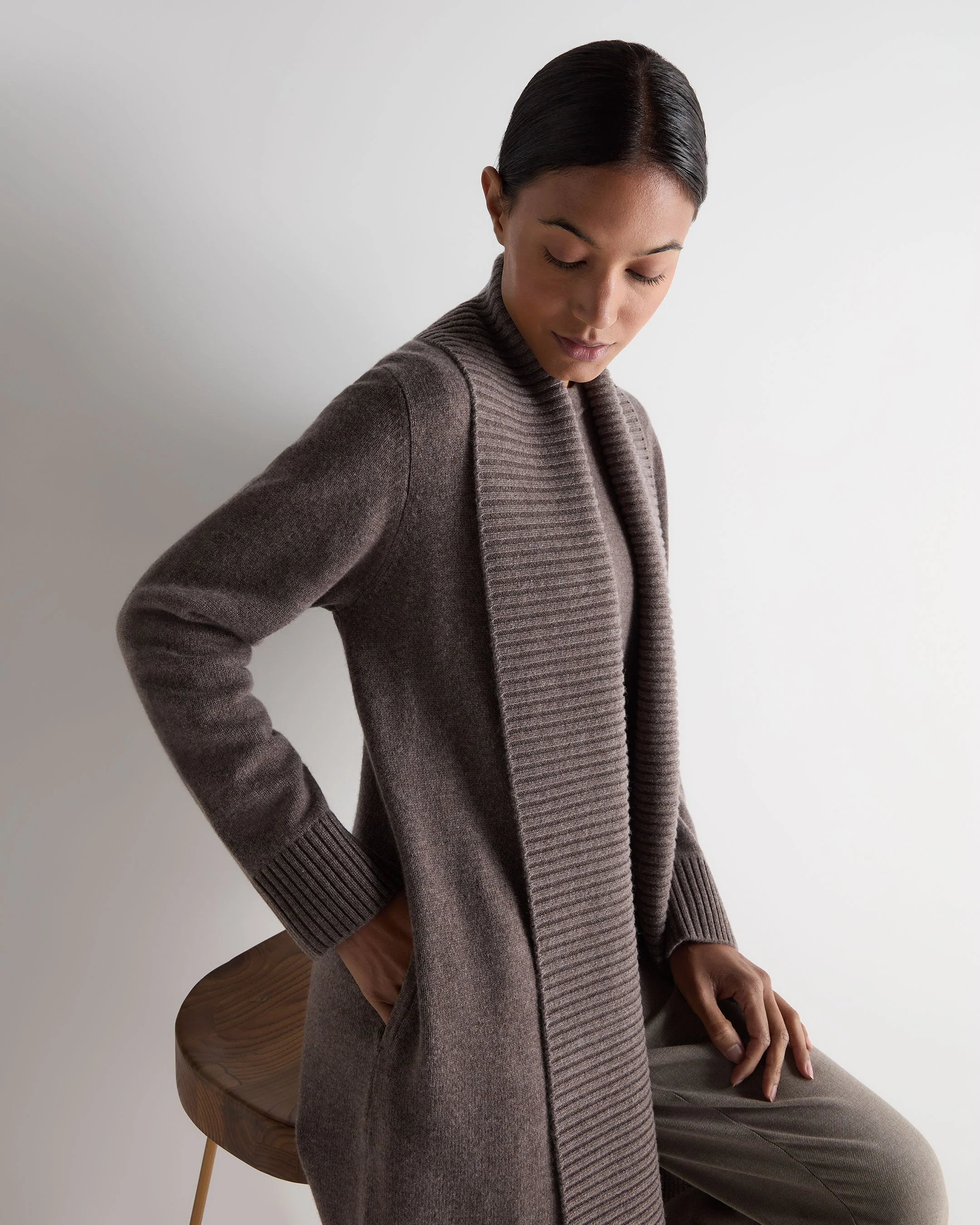 Women's Abbey Cashmere Cardigan Otter Brown