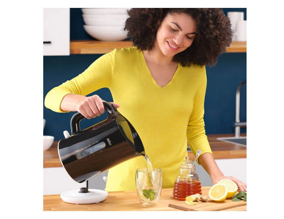 Braun WK1100  BLACK  Hot water Kettle 1.7 liter 2200 watts 220 v 240 volts 50 hz
