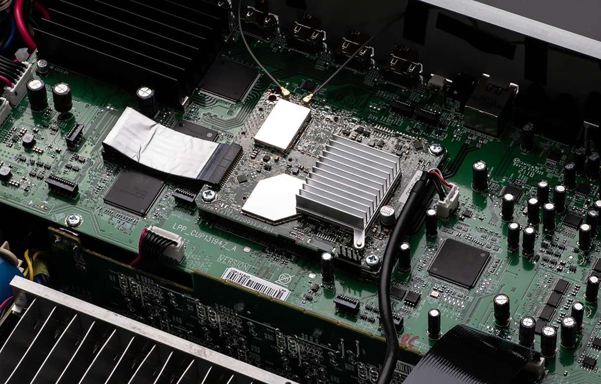 Denon AVR-X1700H 220 volt AV Receiver Amplifier 7.2 Channel 8k Bluetooth HEOS 220v 240 volt