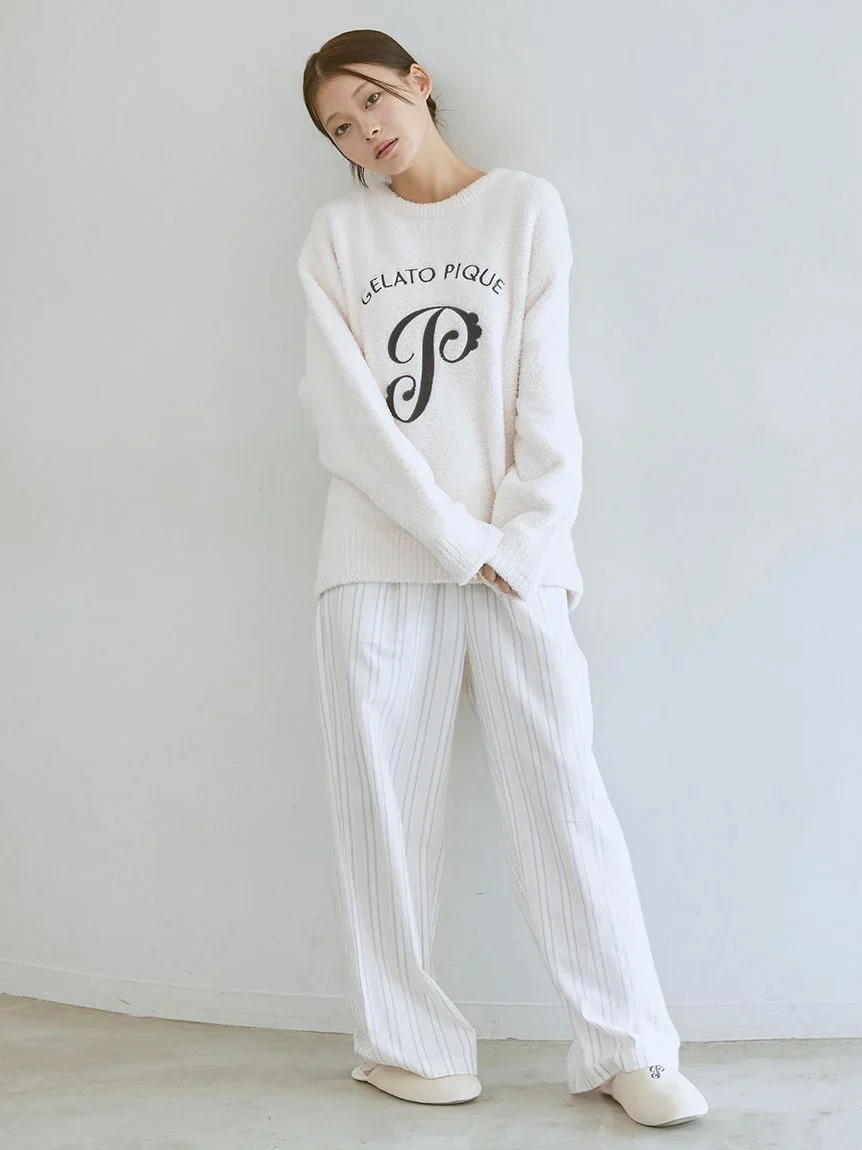 Powder Emblem Motif Pullover