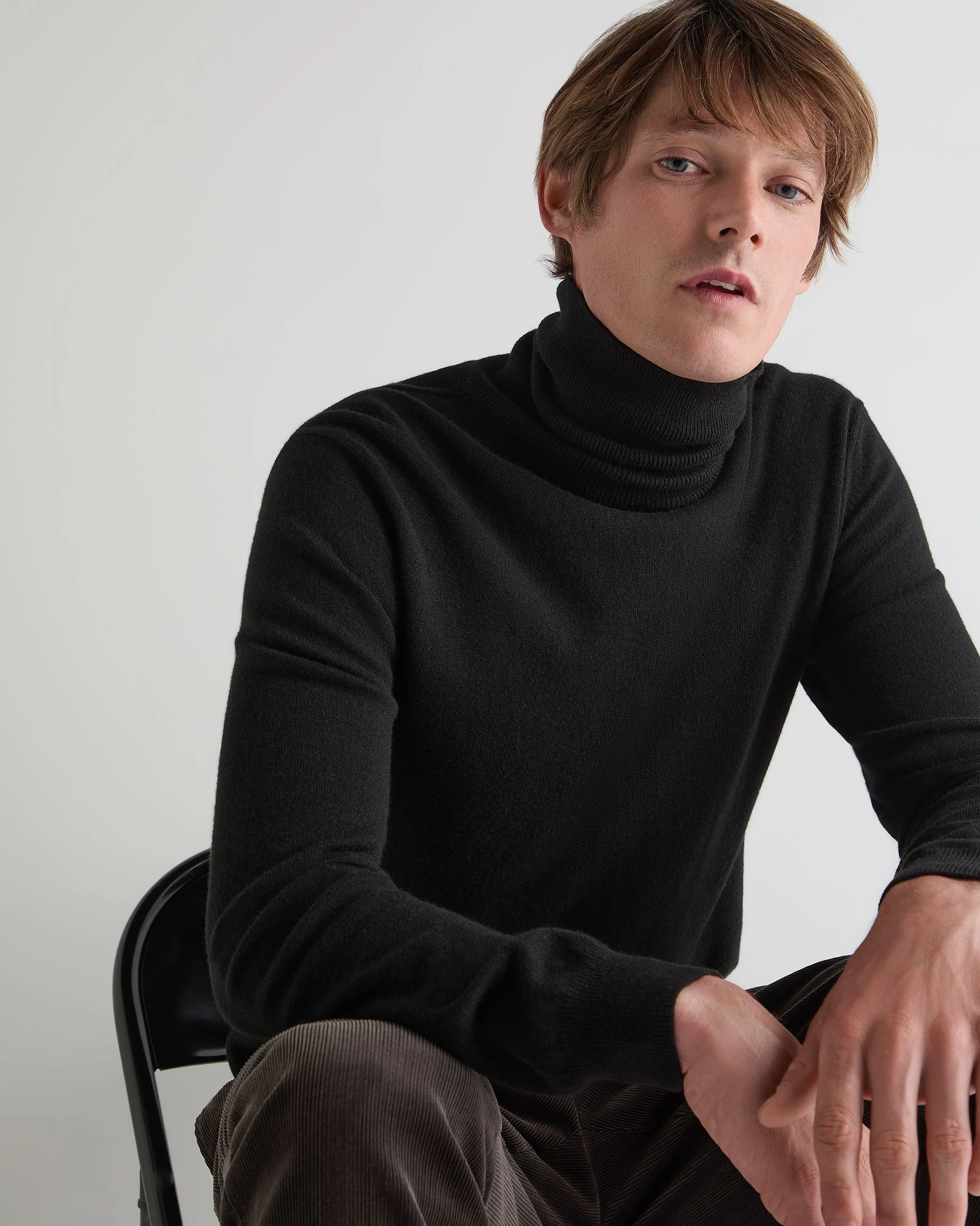 Men's Trafalgar Turtle Neck Cashmere Sweater Black