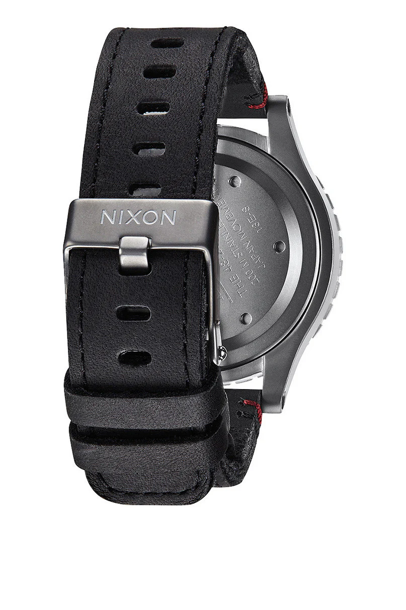 Nixon Men's 48-20 Chrono Leather Watch