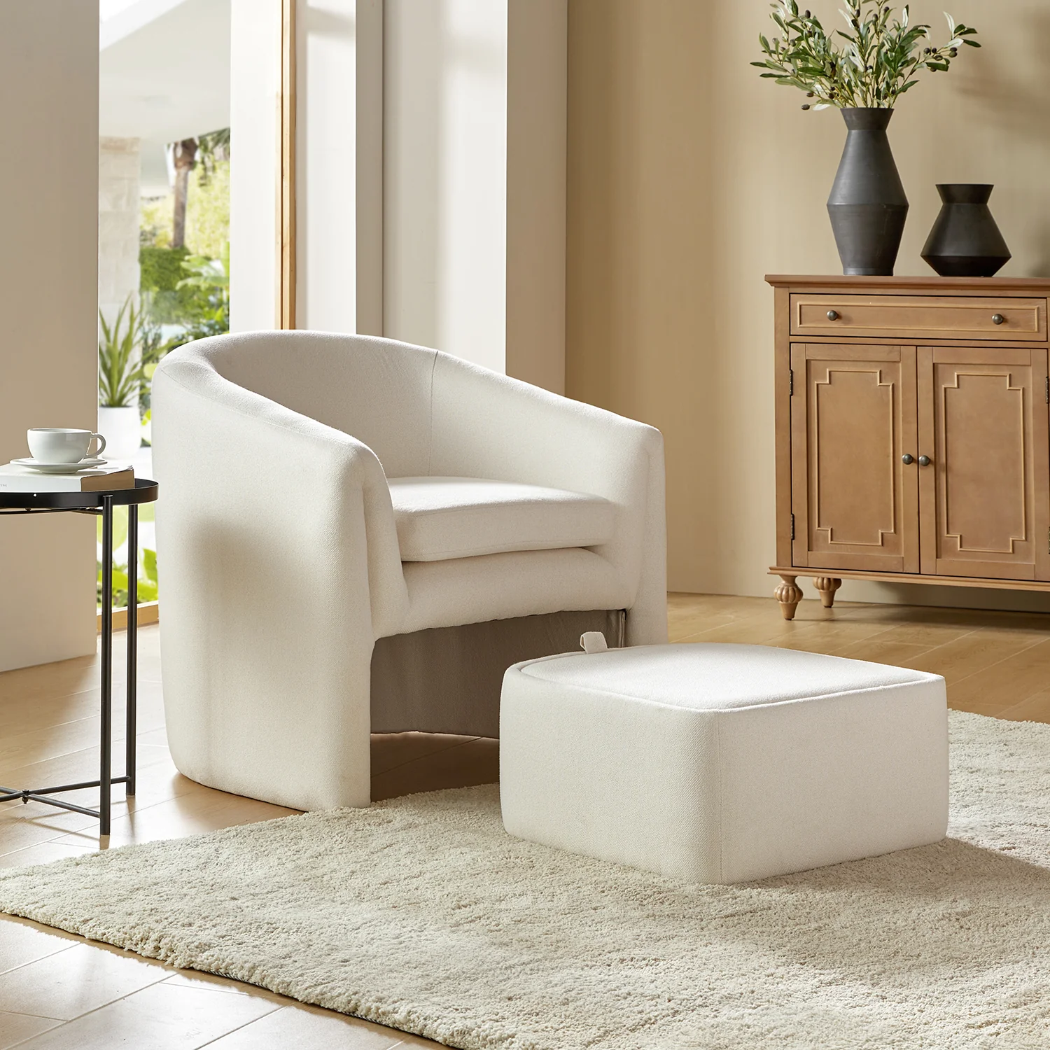 Arturo Armchair in White