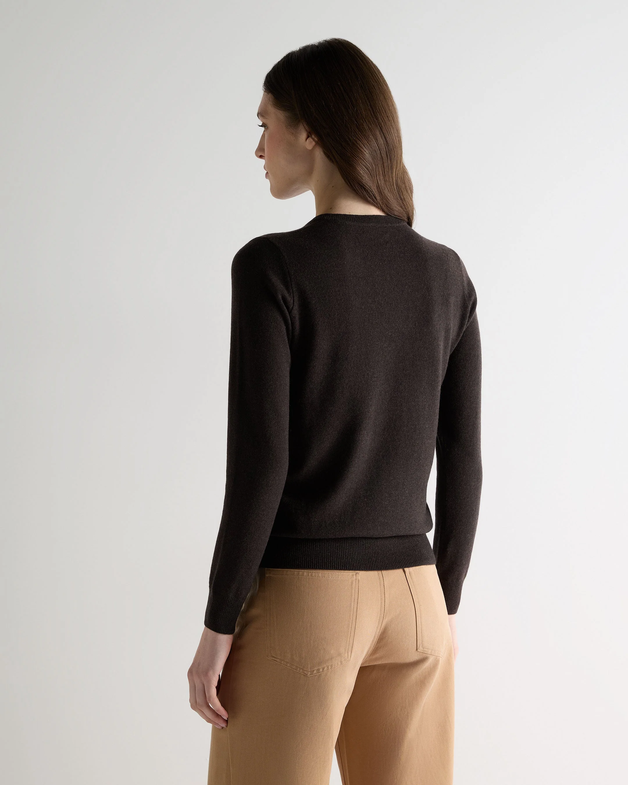 Women's Evie Classic Round Neck Cashmere Sweater Chocolate Brown