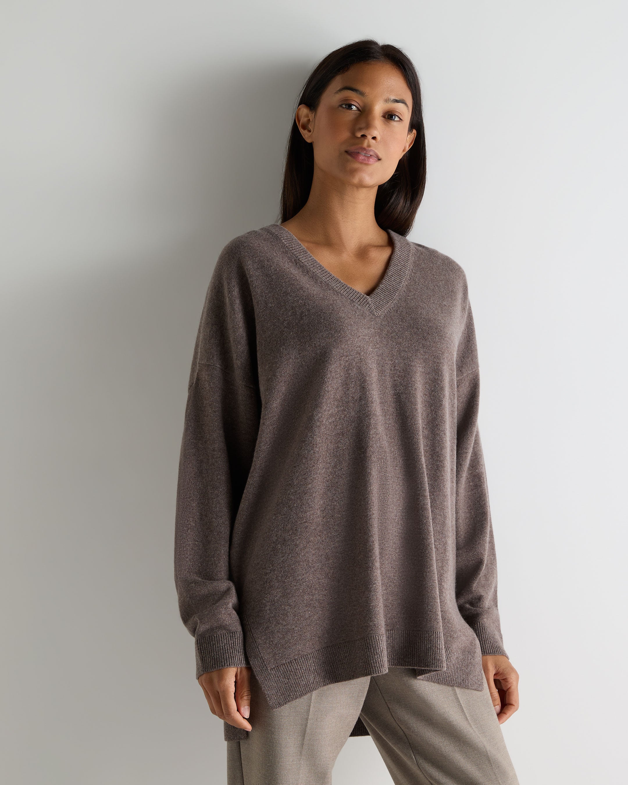 Women's Longline V Neck Cashmere Sweater Otter Brown