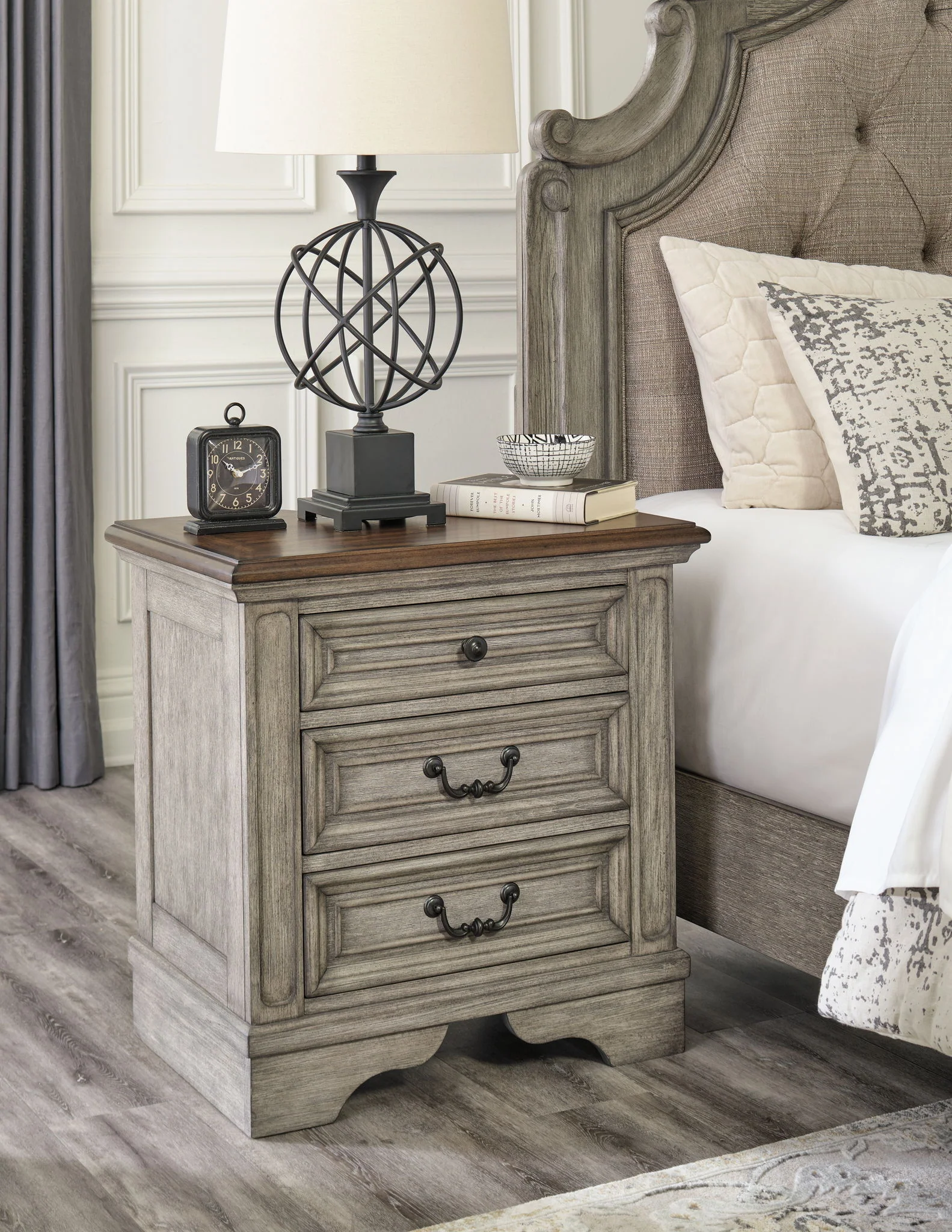 Lodenbay - Three Drawer Night Stand - Antique Gray