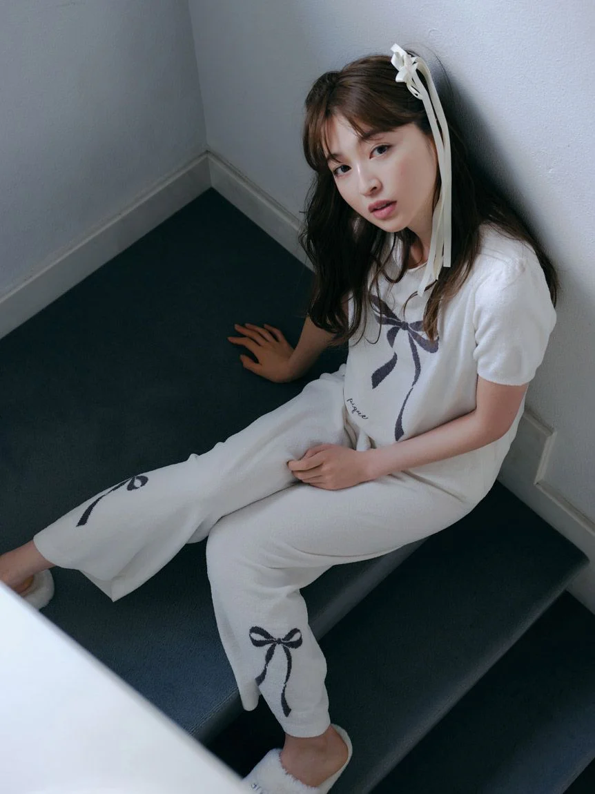 Ribbon Jacquard Pullover Sweater