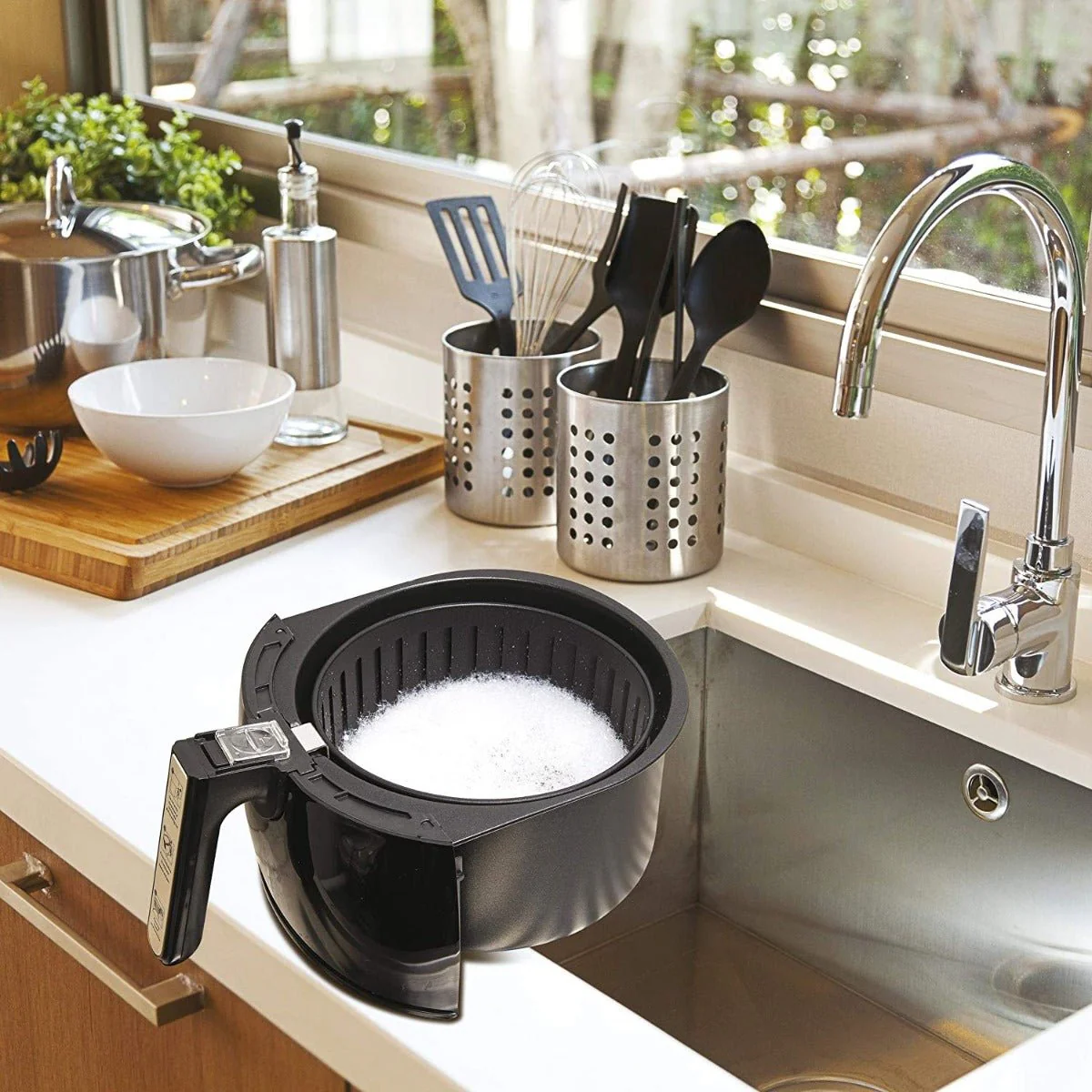 Black and Decker 220 volt Digital Air Fryer AF400-B5 4 Liter Air Fryer 220V 240 Volts 50 hz