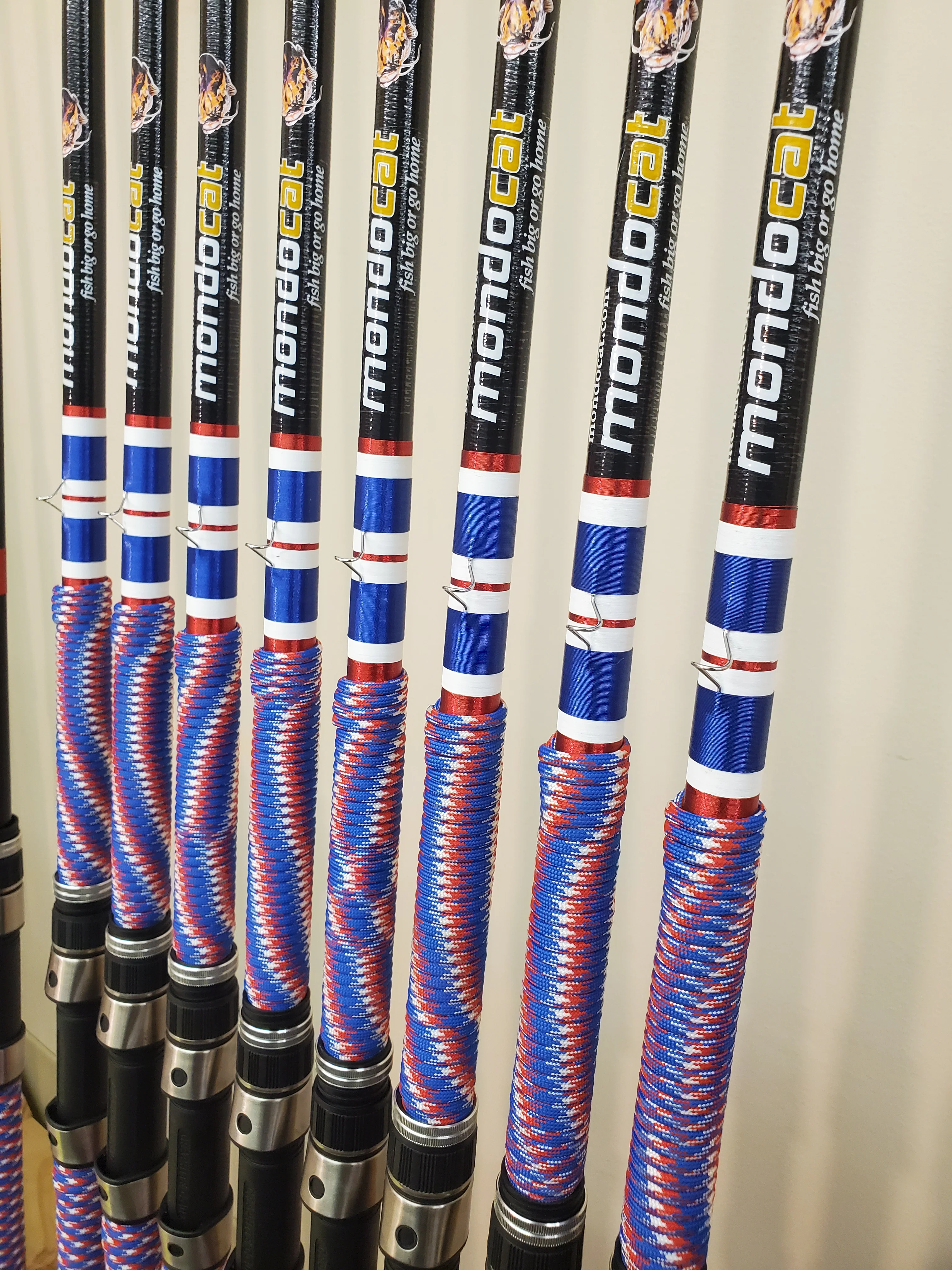 MondoCat - Patriot - Medium