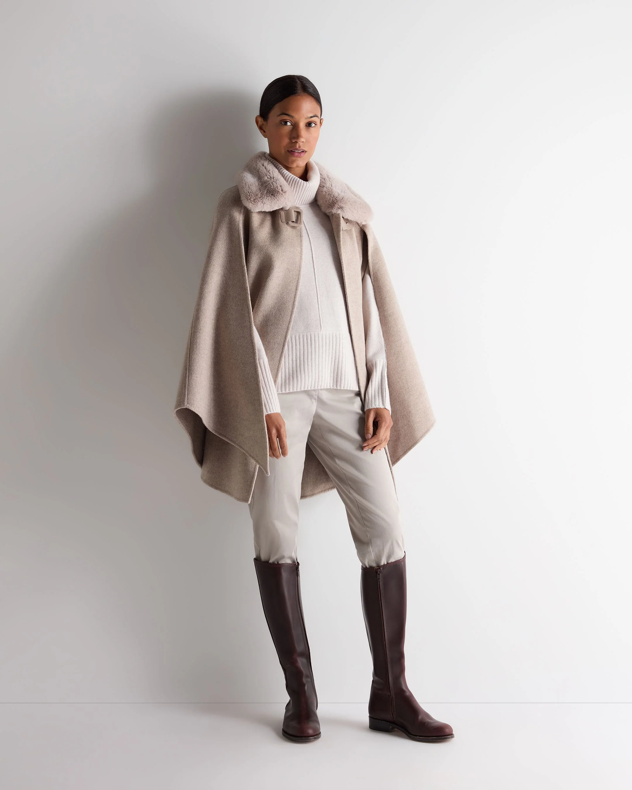 Women's Mollie Metal Turtle Neck Cashmere Sweater Frost White