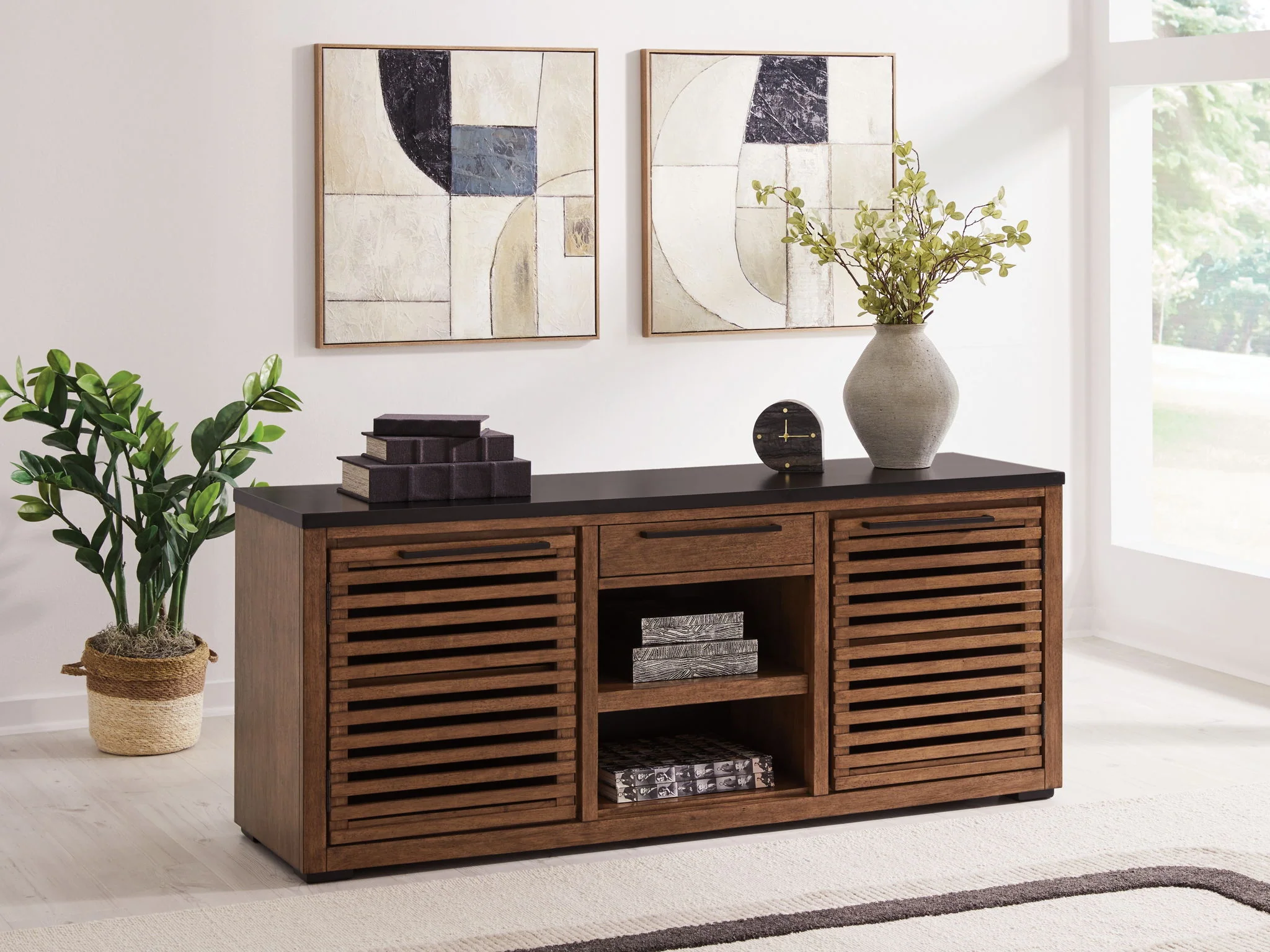 Kallari - Credenza