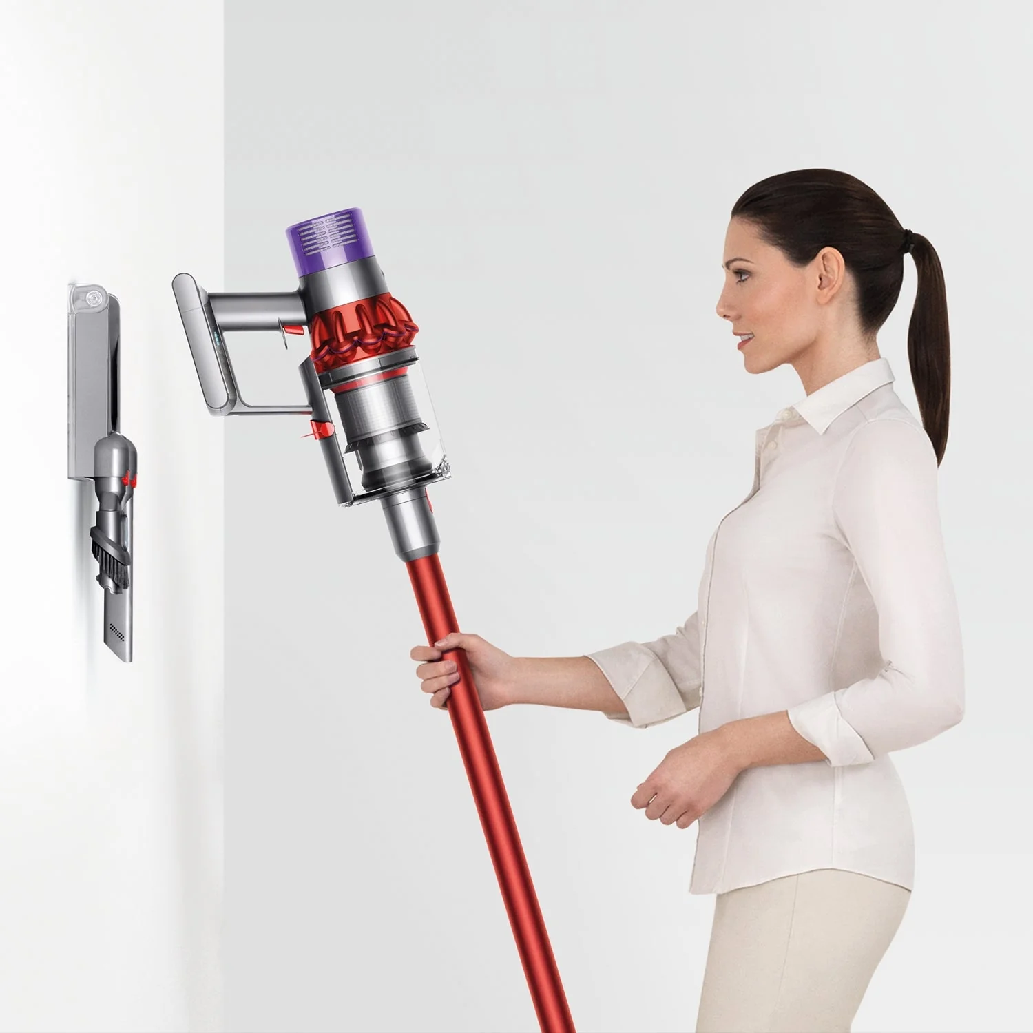Dyson 220 volt Cyclone V10 Animal  Cordless Large Vacuum Cleaner 220v 240 volts 50 hz