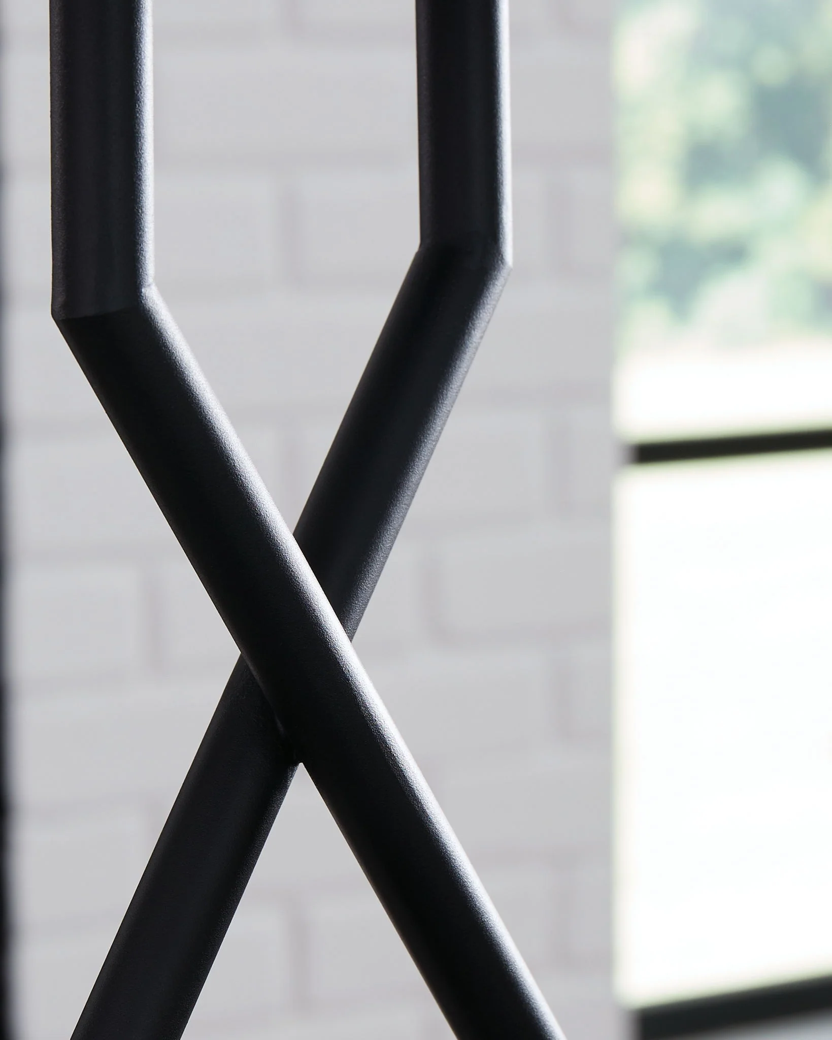 Brookthrone - Metal Table Lamp (Set of 2) - Black